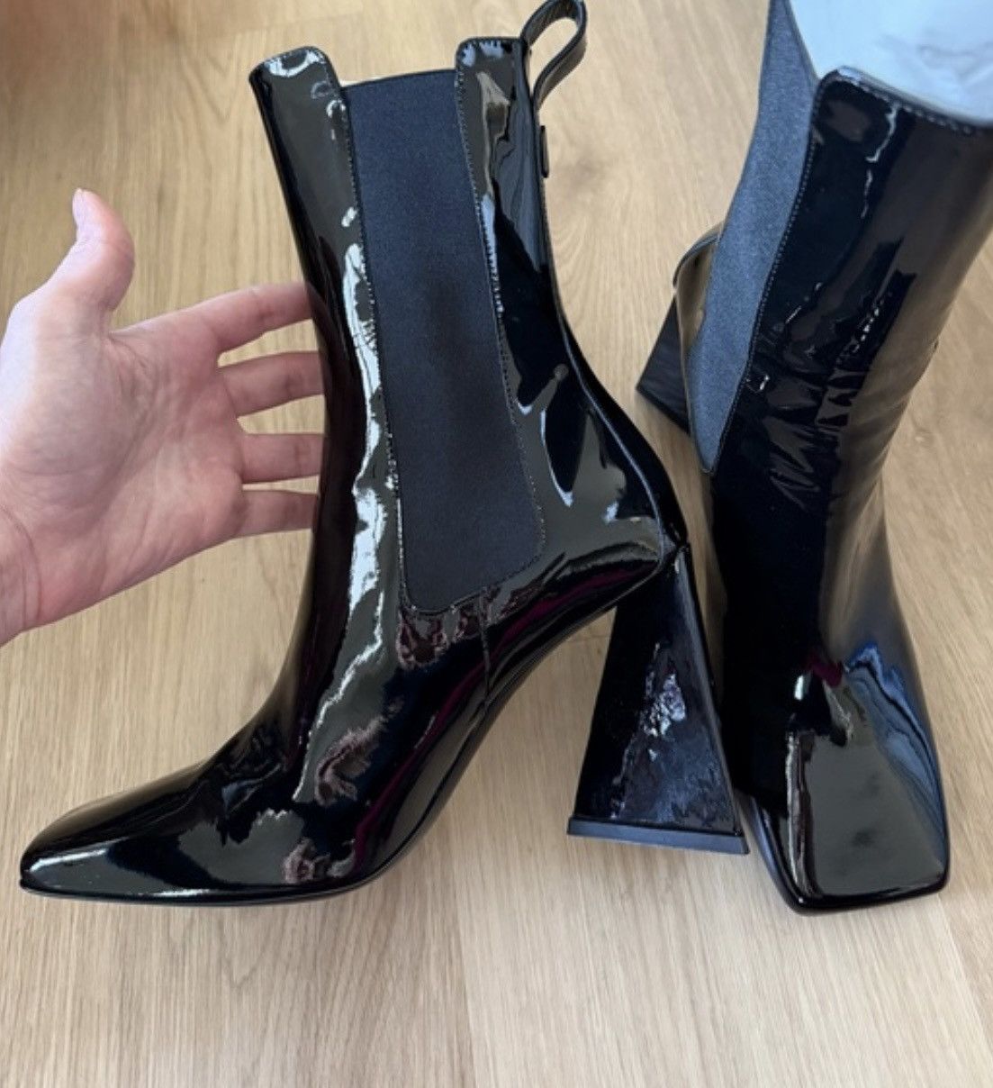 The Attico Devon patent leather Chelsea boots NIB size 40 Size US 10 / IT 40 - 2 Thumbnail