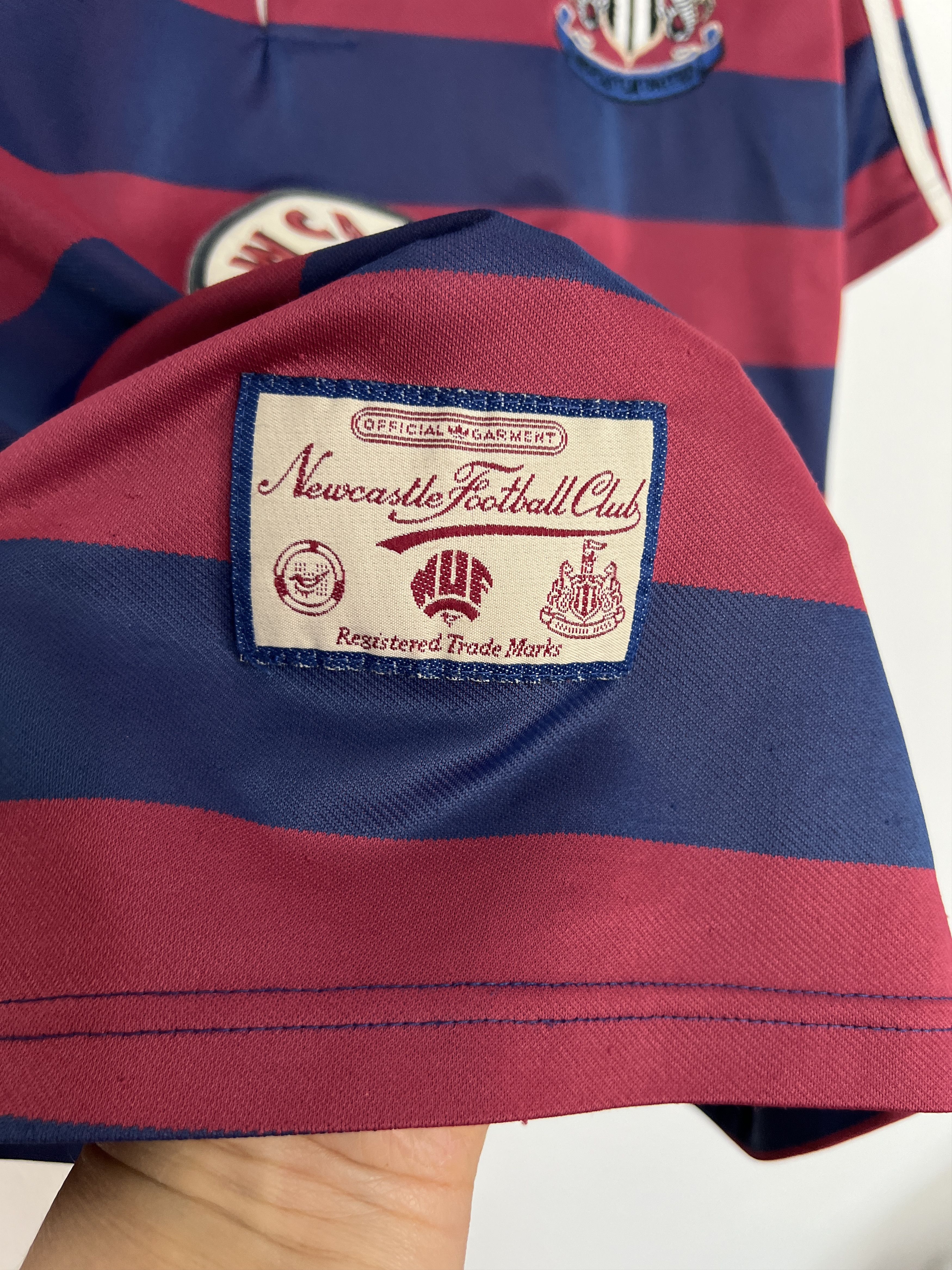 Adidas Newcastle Away football shirt 1995 Soccer Jersey Trikot Size S / US 4 / IT 40 - 5 Thumbnail