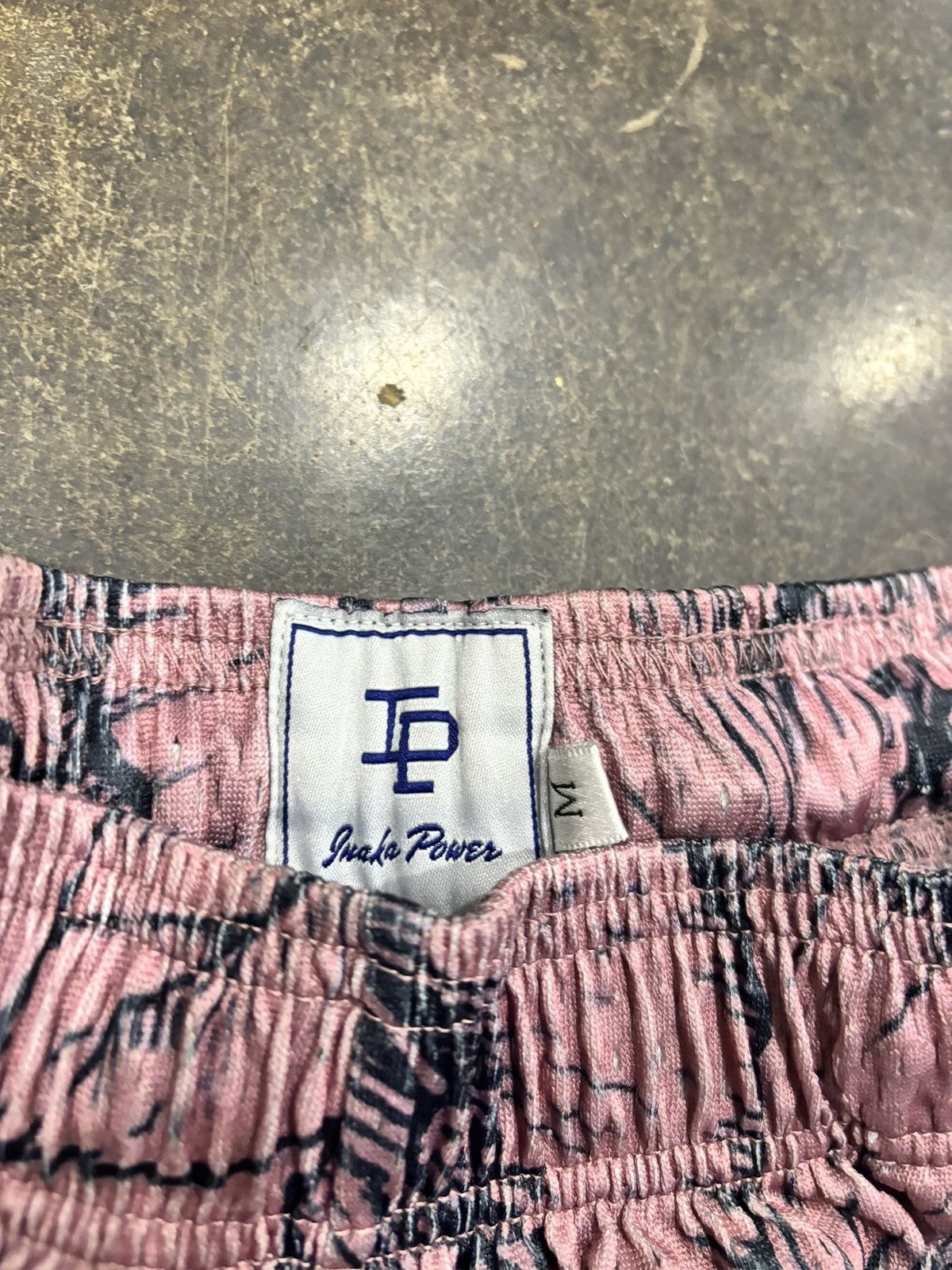 Other Inaka Power Mesh Floral Athletic Shorts Size US 32 / EU 48 - 6 Thumbnail