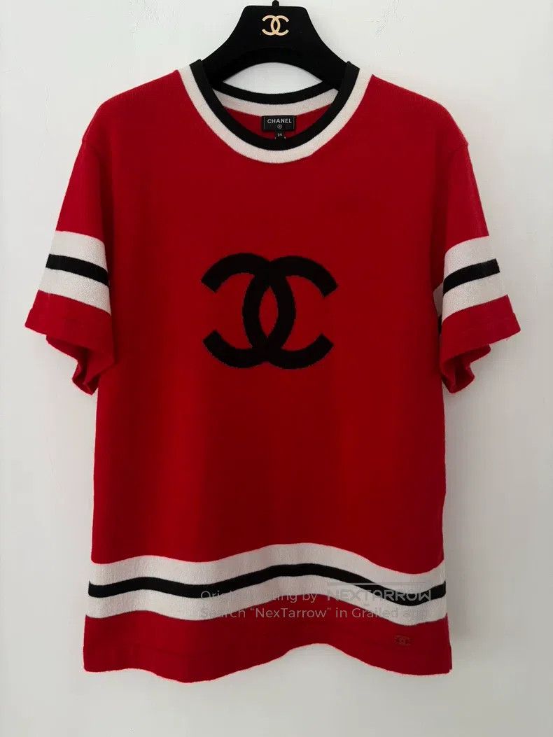 Chanel Chanel Red knitted sports style double c striped short sle Size XXS / US 00 / IT 34 - 1 Thumbnail