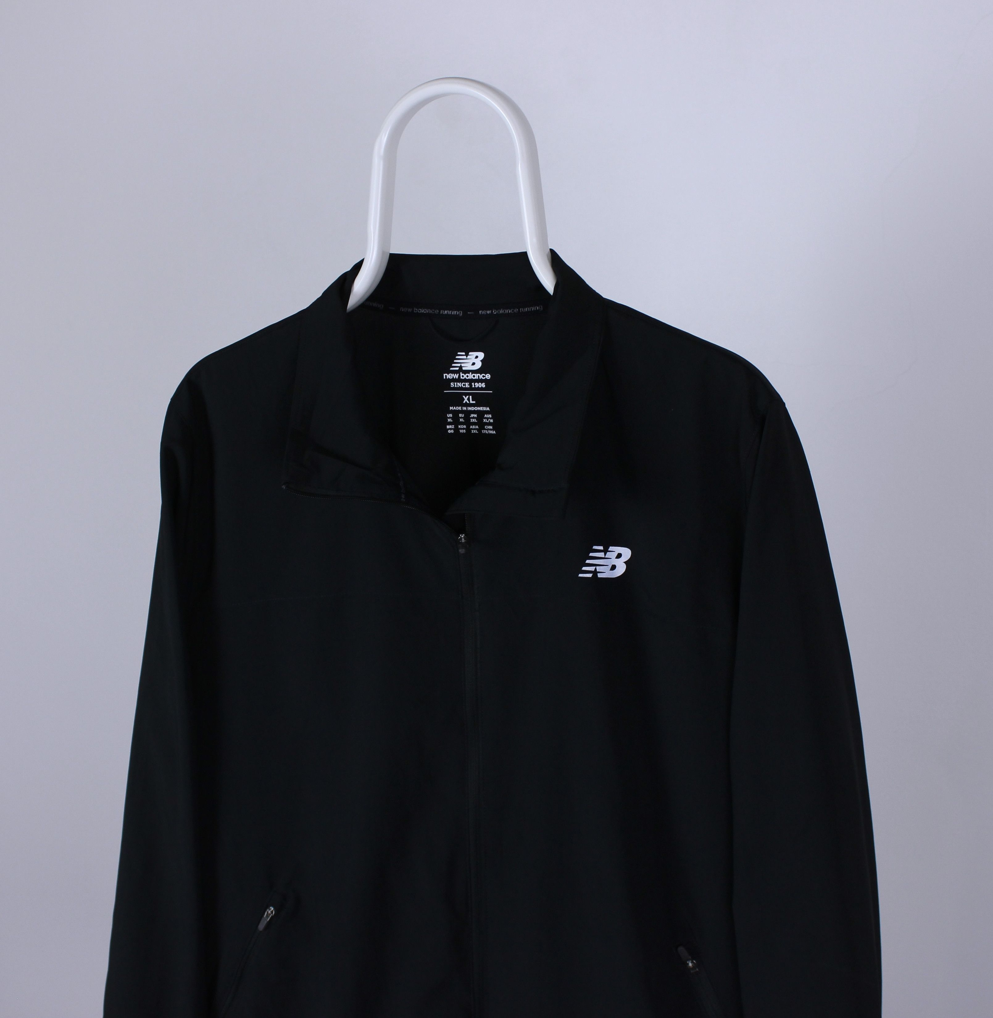 New Balance New Balance jacket light run men XL black Size US XL / EU 56 / 4 - 1 Thumbnail