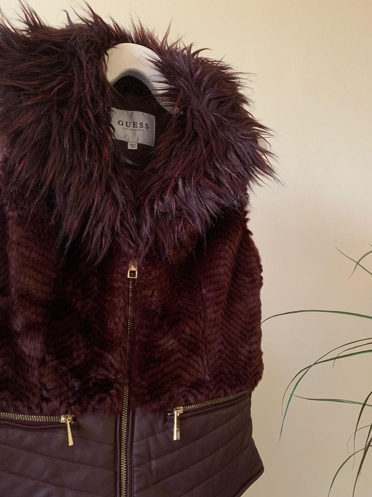 Beauty Beast × Guess × Hysteric Glamour Guess Y2K Faux Fur Vest Jacket Burgundy Size M / US 6-8 / IT 42-44 - 2 Thumbnail