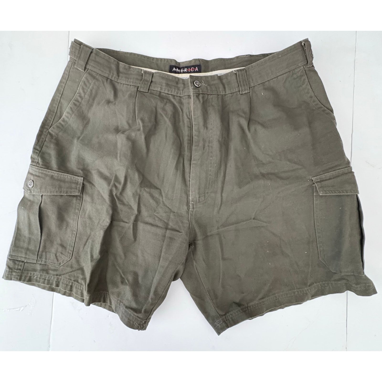 Perry Ellis Perry Ellis America cargo shorts size 40 olive green Size US 40 / EU 56 - 1 Thumbnail