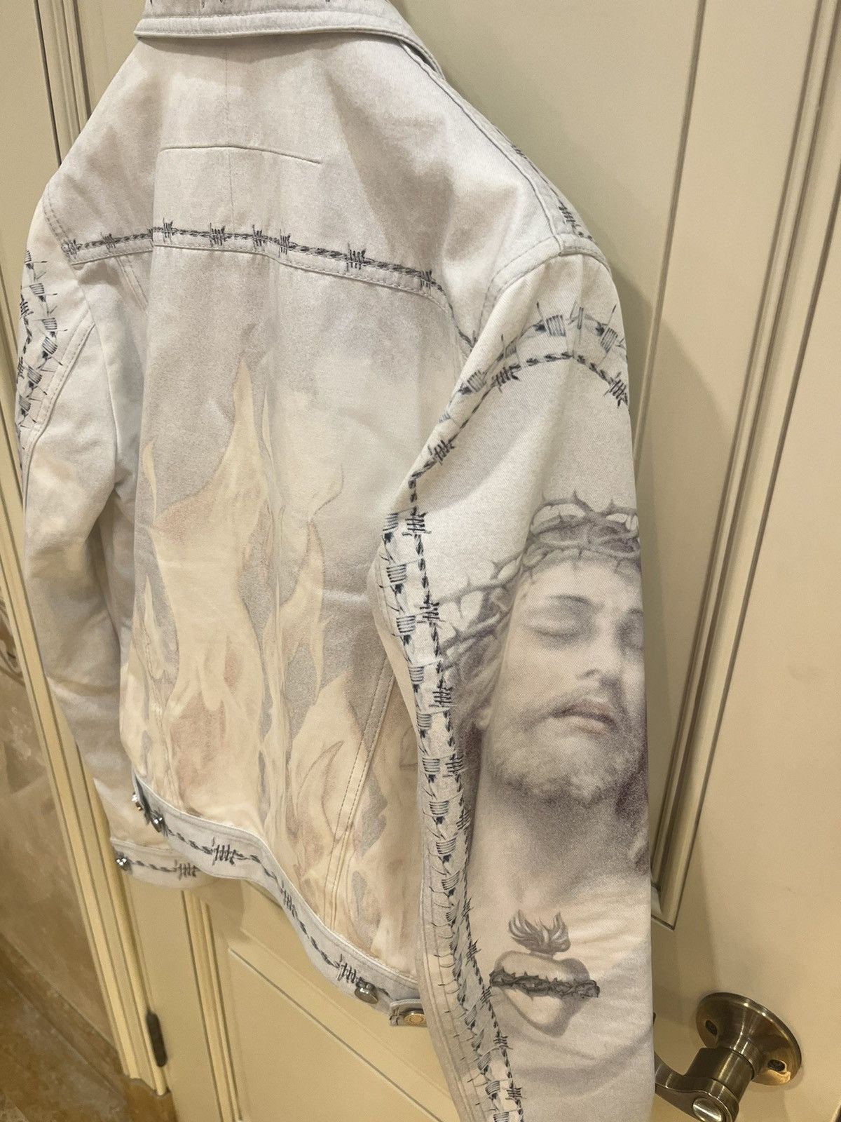 Givenchy Jesus Christ print denim jacket size S Size US S / EU 44-46 / 1 - 9 Thumbnail