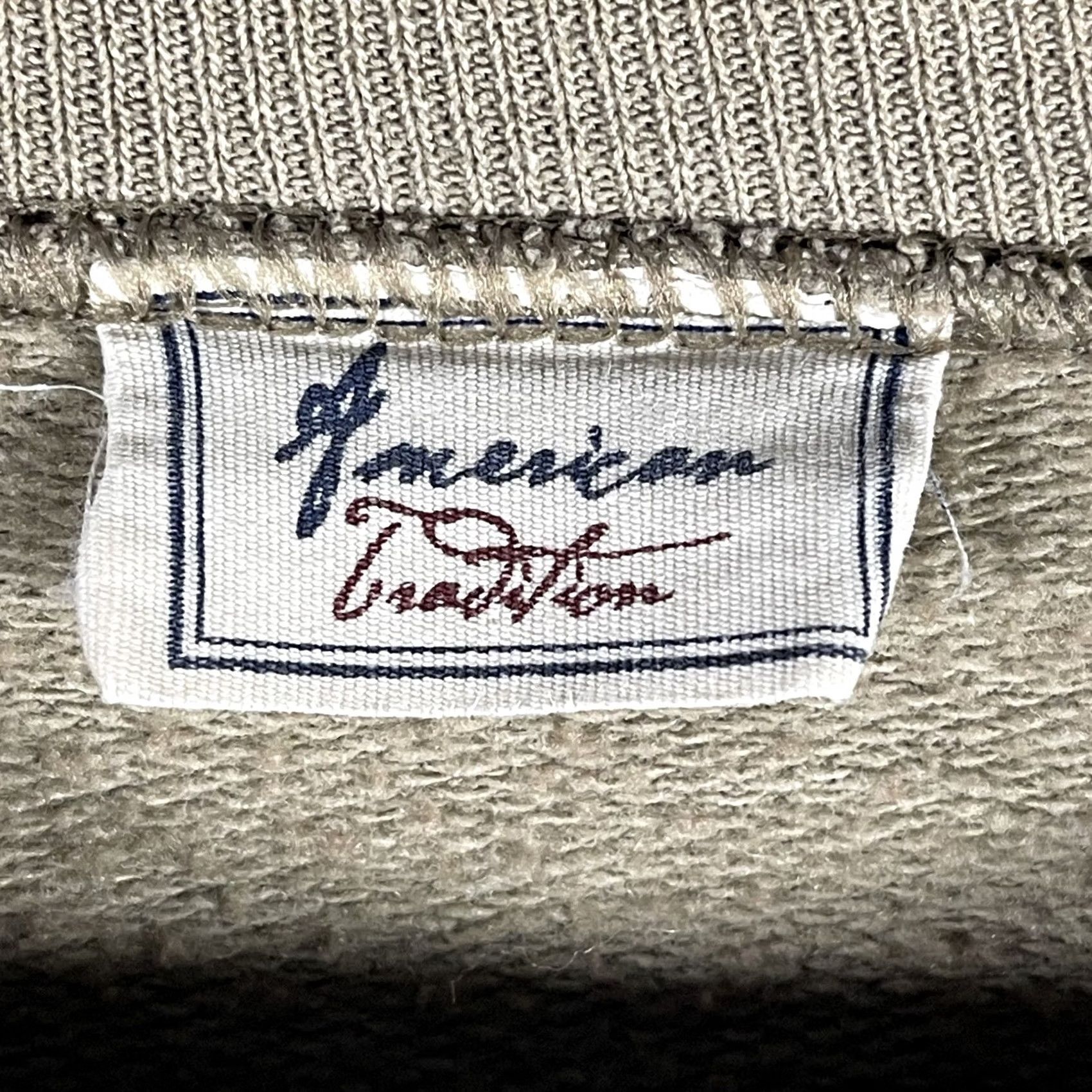 Vintage Vintage American Tradition Sweatshirt Large Graphic Hunter Nightmare 9 Mens Size US L / EU 52-54 / 3 - 4 Thumbnail