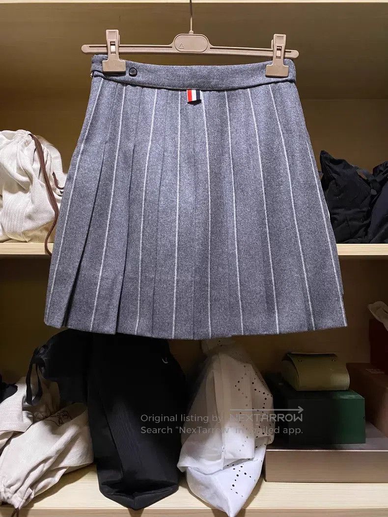 Thom Browne Thom Browne Classic Wool Pleated Skirt Size 25" / US 0 / IT 36 - 2 Thumbnail
