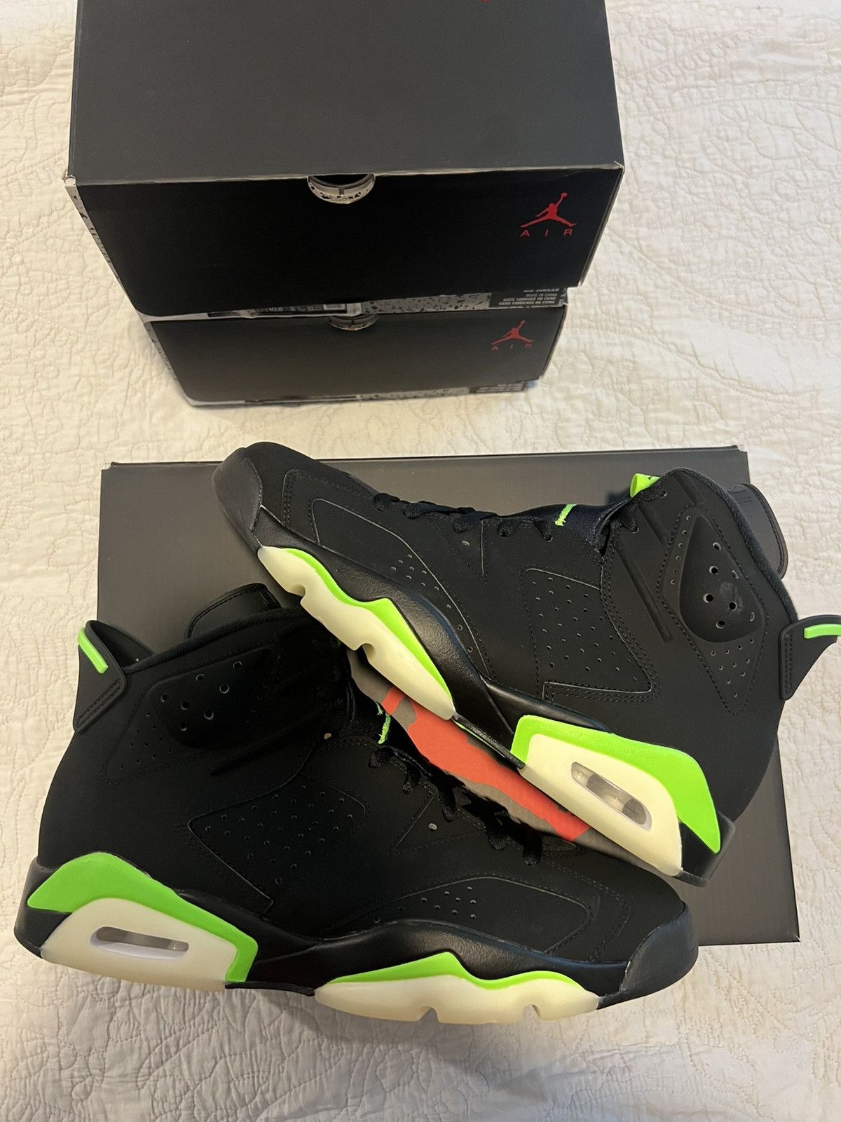 Jordan Brand Air Jordan 6 Retro Electric Green 2021 Mens Size 9, 10.5, 11 Size US 10.5 / EU 43-44 - 1 Thumbnail