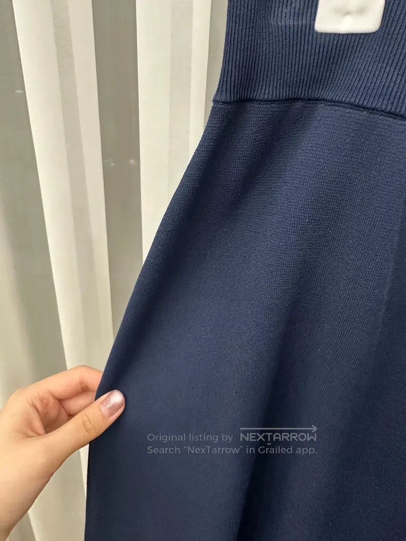 The Row The row size xs Knitted fabric skirt Size 22" - 7 Thumbnail