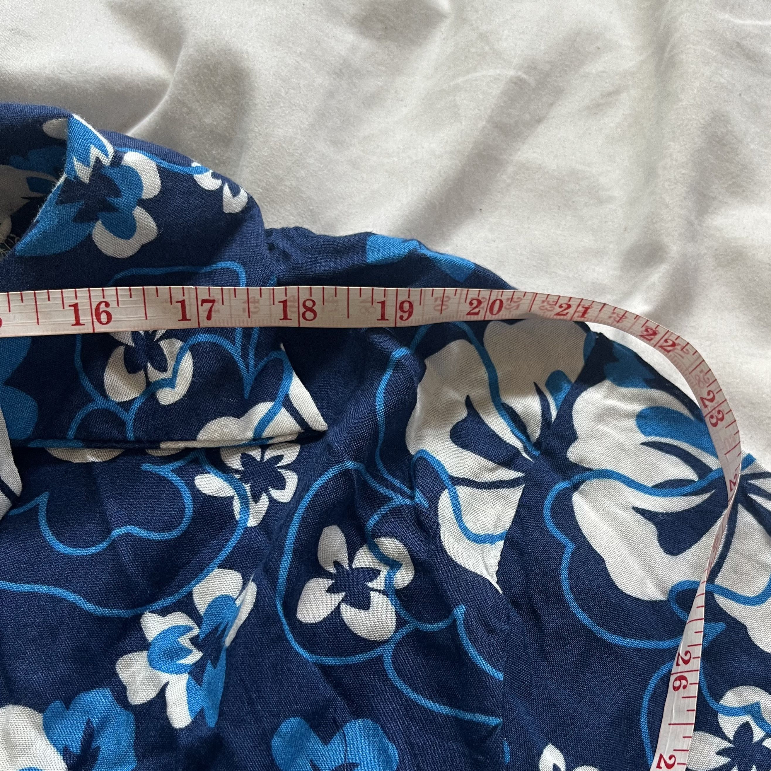 Other Blue and White Hawaiian Shirt Size US XL / EU 56 / 4 - 5 Thumbnail