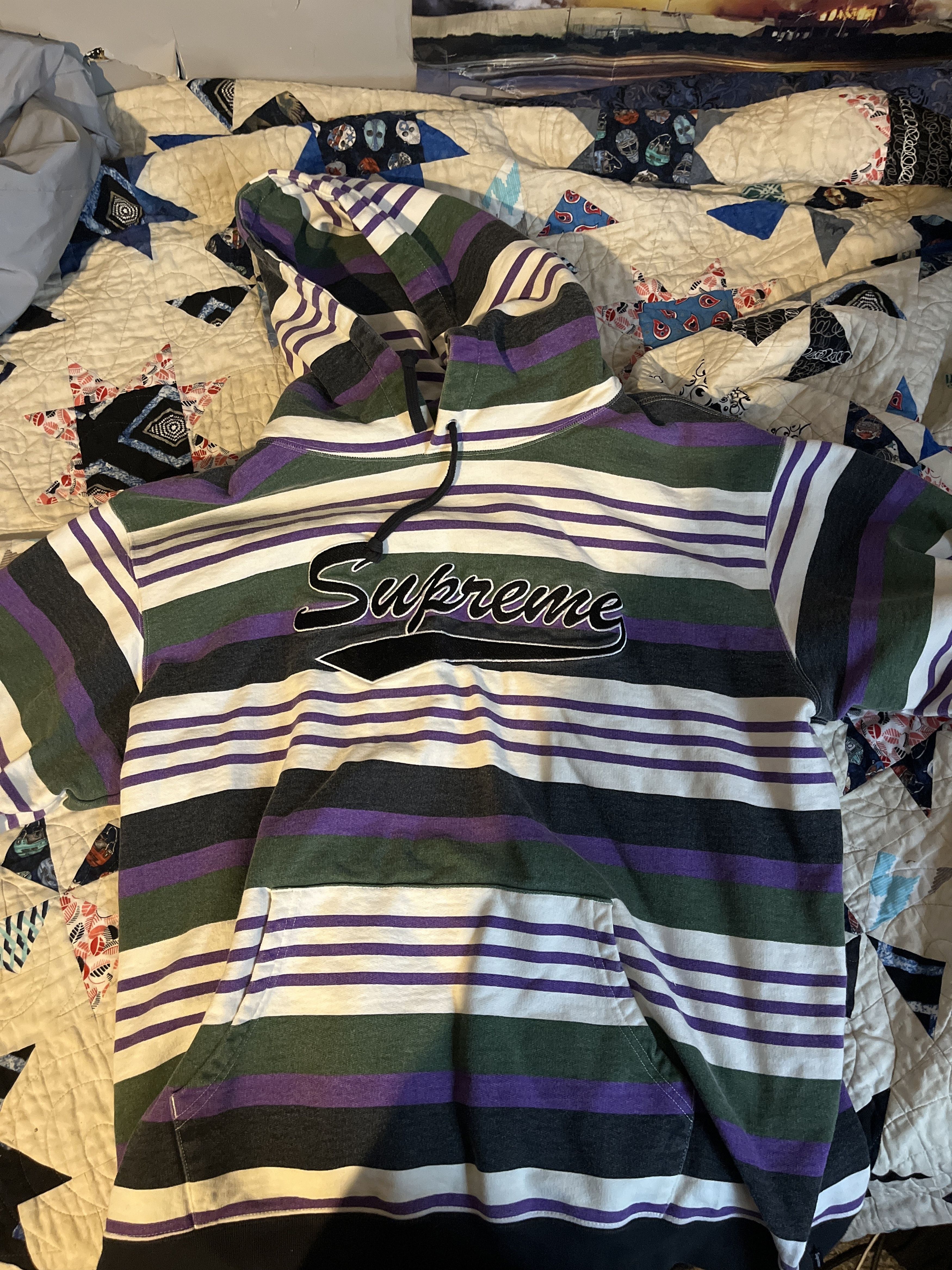 Supreme hotsell Striped Hoodie XL