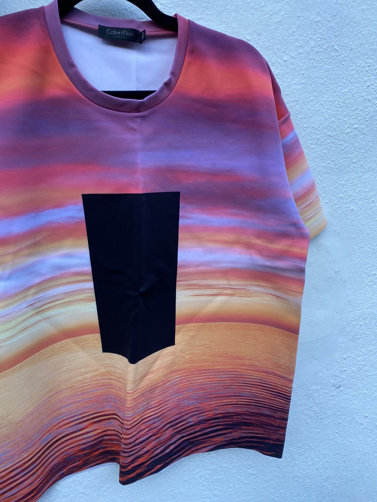 Calvin Klein Organs/Pink Sky Print Tshirt Size US M / EU 48-50 / 2 - 3 Thumbnail