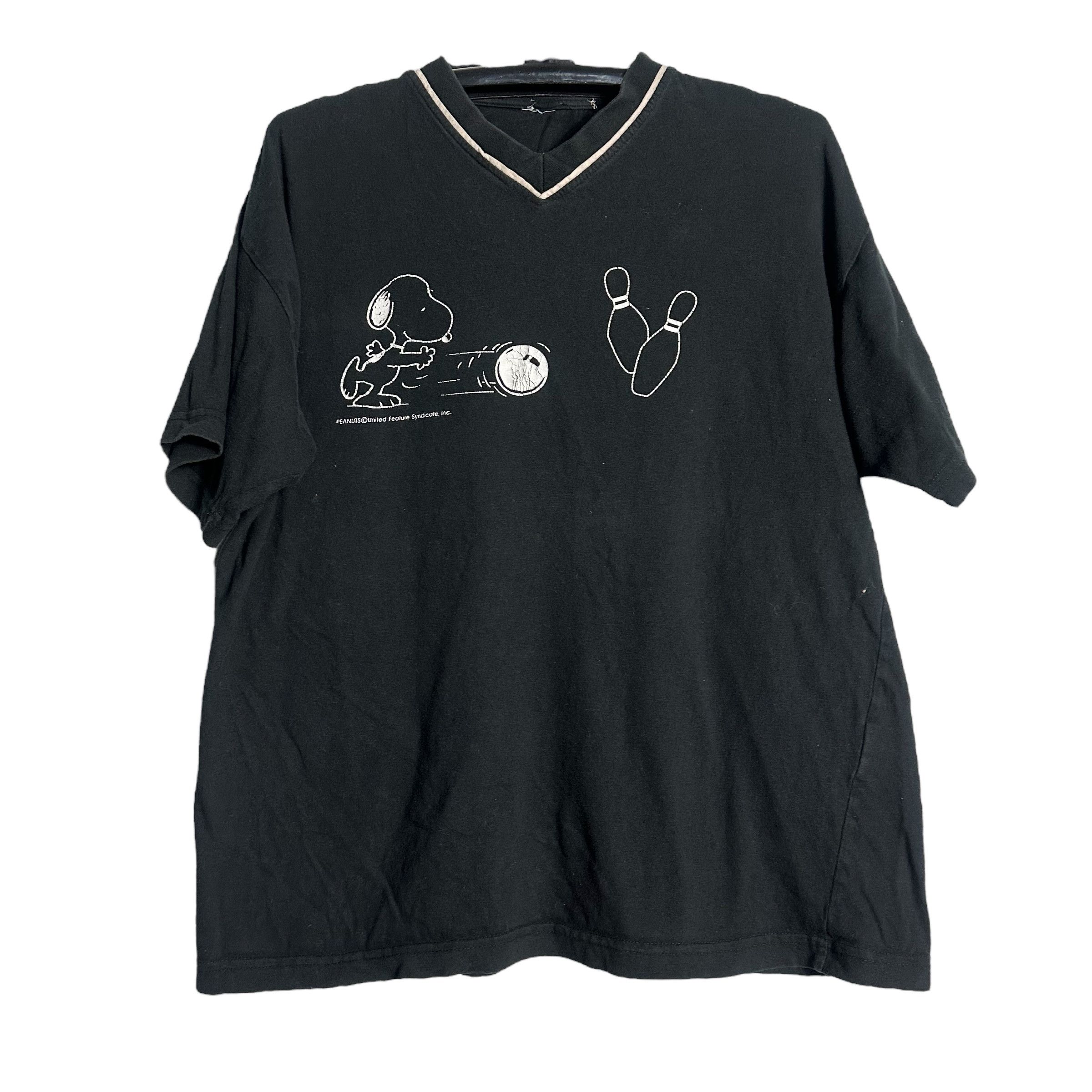 Peanuts 🔥RARE🔥Vintage Peanuts Snoopy Bowling V-Neck T-shirt Size US L / EU 52-54 / 3 - 1 Thumbnail