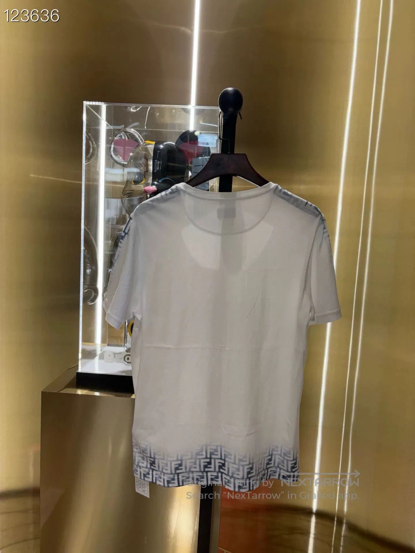 Fendi Fendi New Gradient Logo Casual T. Size US XL / EU 56 / 4 - 2 Thumbnail