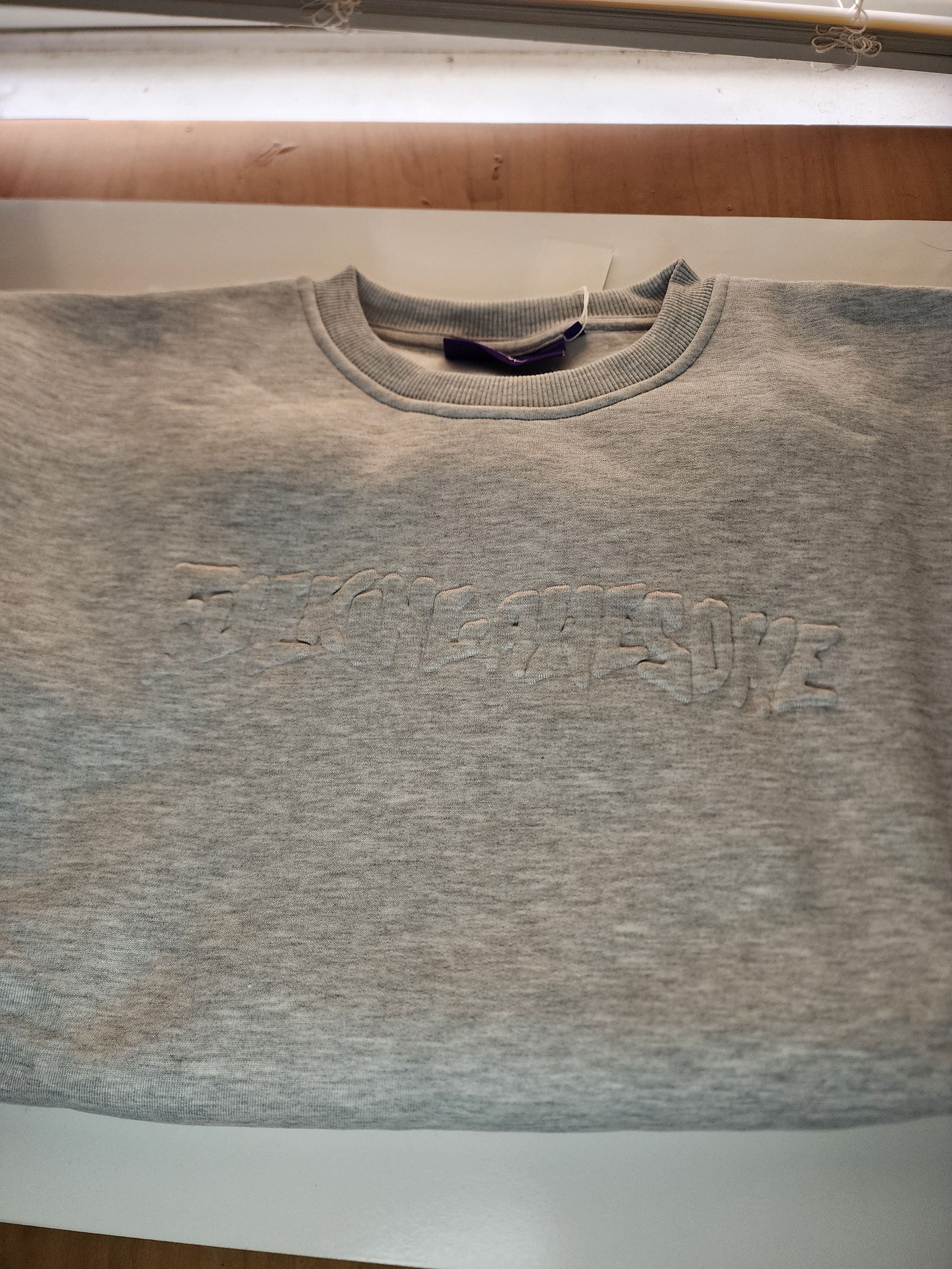Fucking Awesome Stamp Embossed Crewneck Size US XXL / EU 58 / 5 - 2 Thumbnail