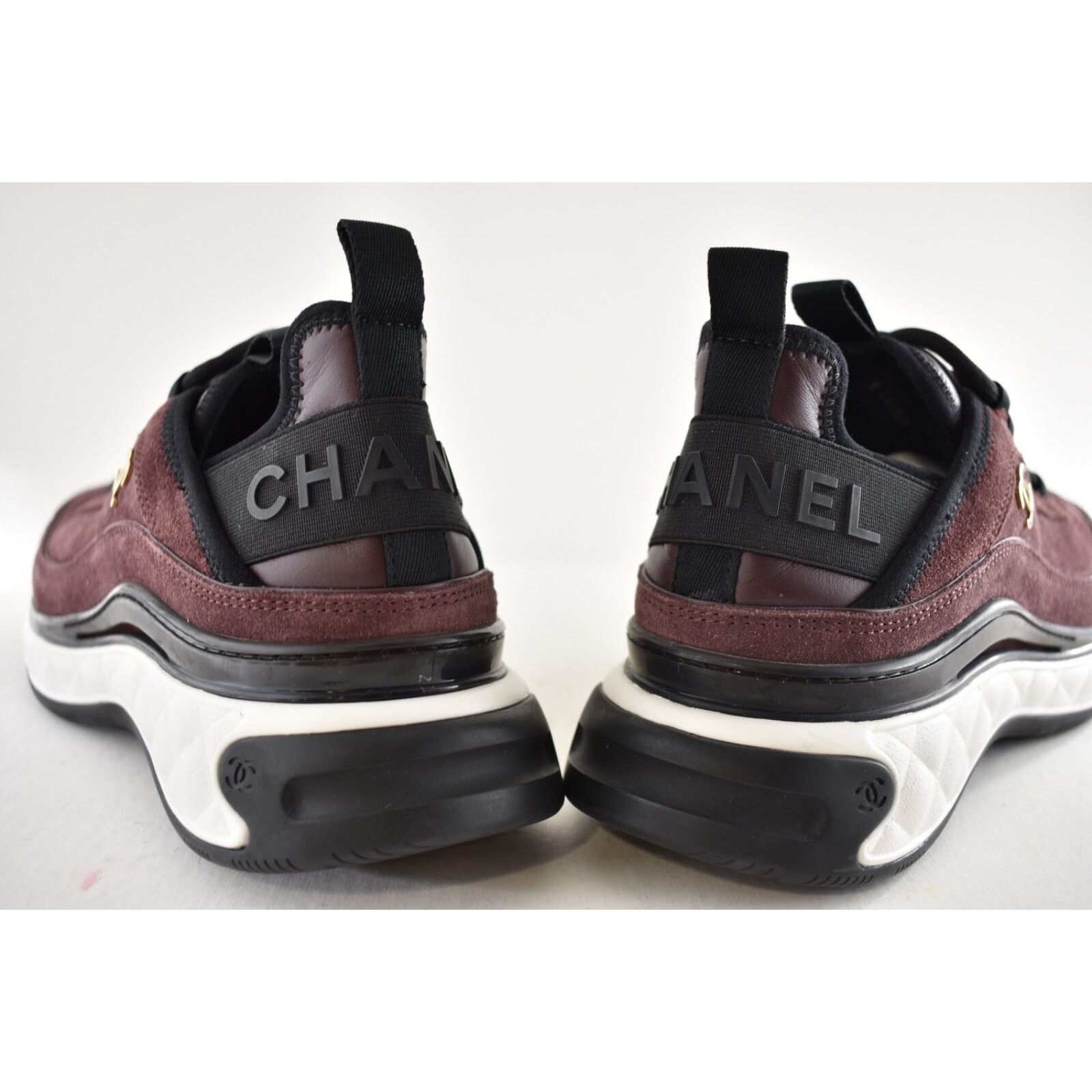 Chanel Chanel 23K Burgundy CC Logo Lace Low Top Sneaker 38.5 Size US 8.5 / IT 38.5 - 11 Thumbnail