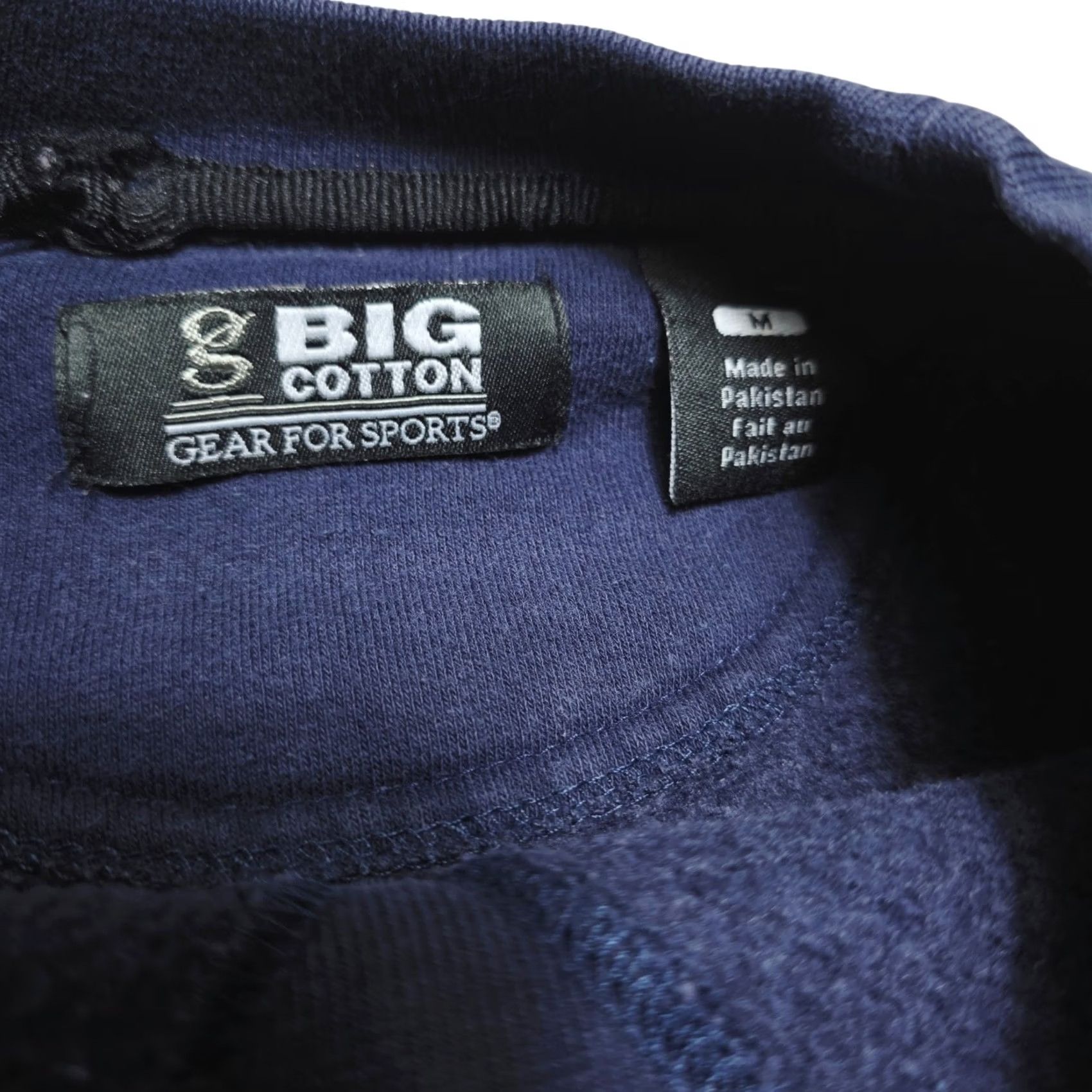 Vintage VINTAGE Grand Valley State Grandma Women’s Navy Sweatshirt Embroidered Medium Size M / US 6-8 / IT 42-44 - 3 Thumbnail