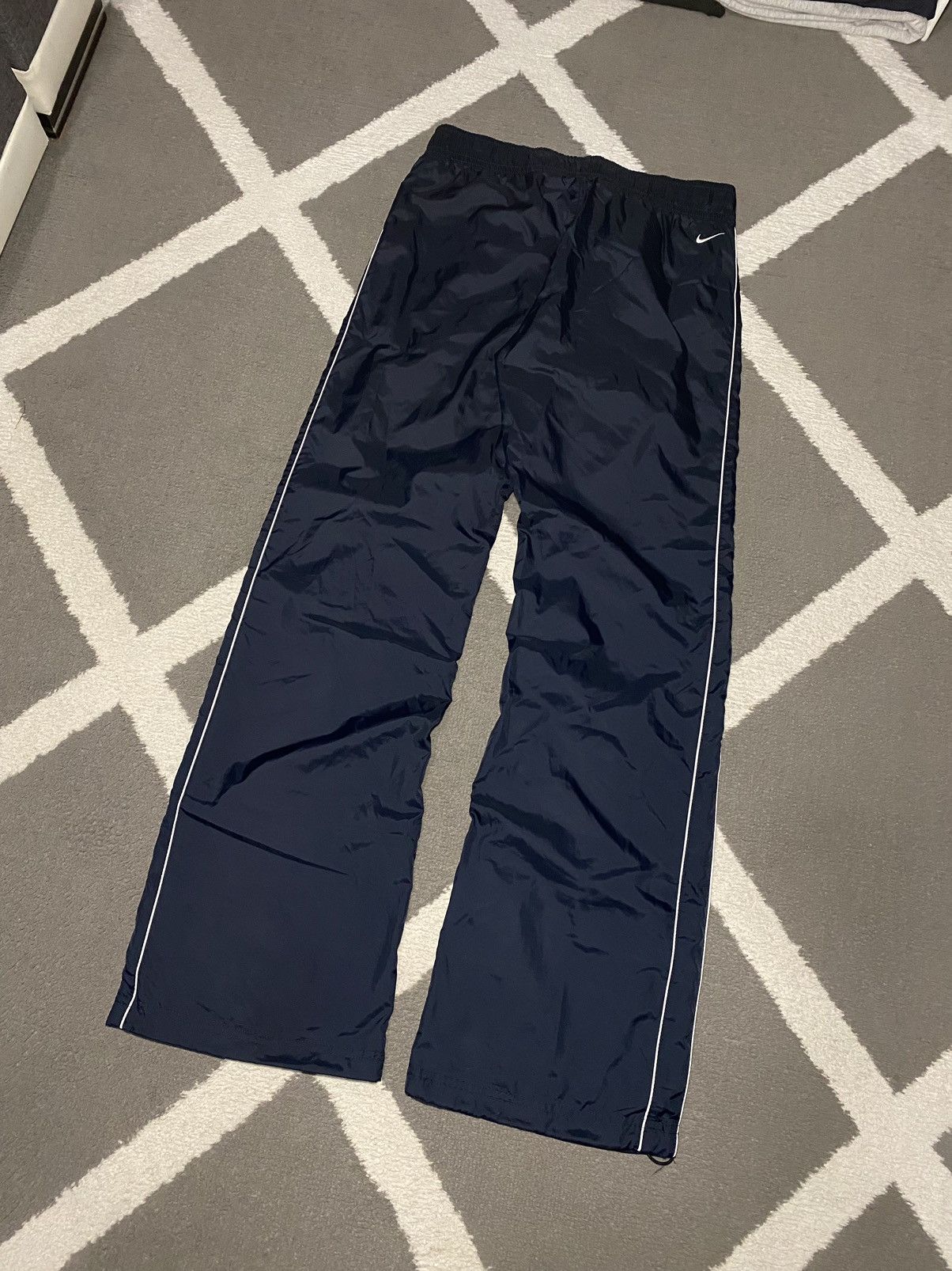 Nike Vintage 00’s Nike Swoosh women’s flared track pants Size 27" / US 4 / IT 40 - 1 Thumbnail