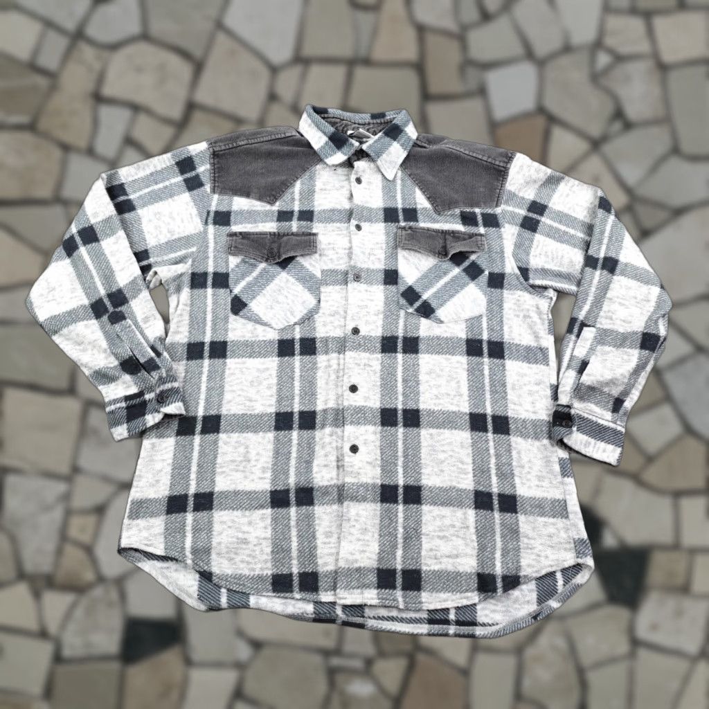 Vintage VINTAGE LAG Apparel Shirt Mens Large Gray Plaid Wool Flannel Western Button-Up Pocketed 90s Mens Size US L / EU 52-54 / 3 - 1 Thumbnail