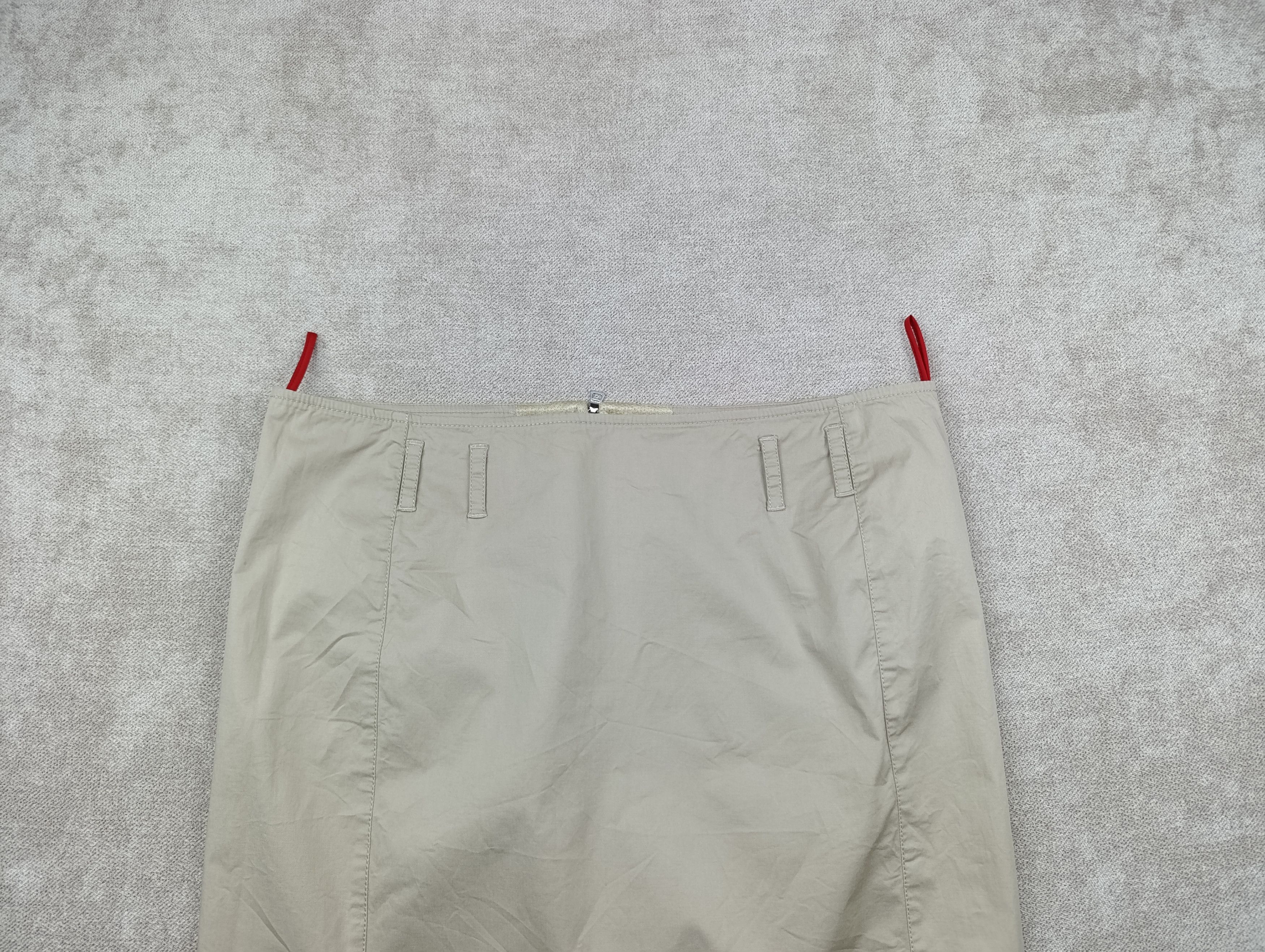 Prada VINTAGE PRADA SPORT MINI SKIRT Y2K Size 32" / US 10 / IT 46 - 16 Thumbnail