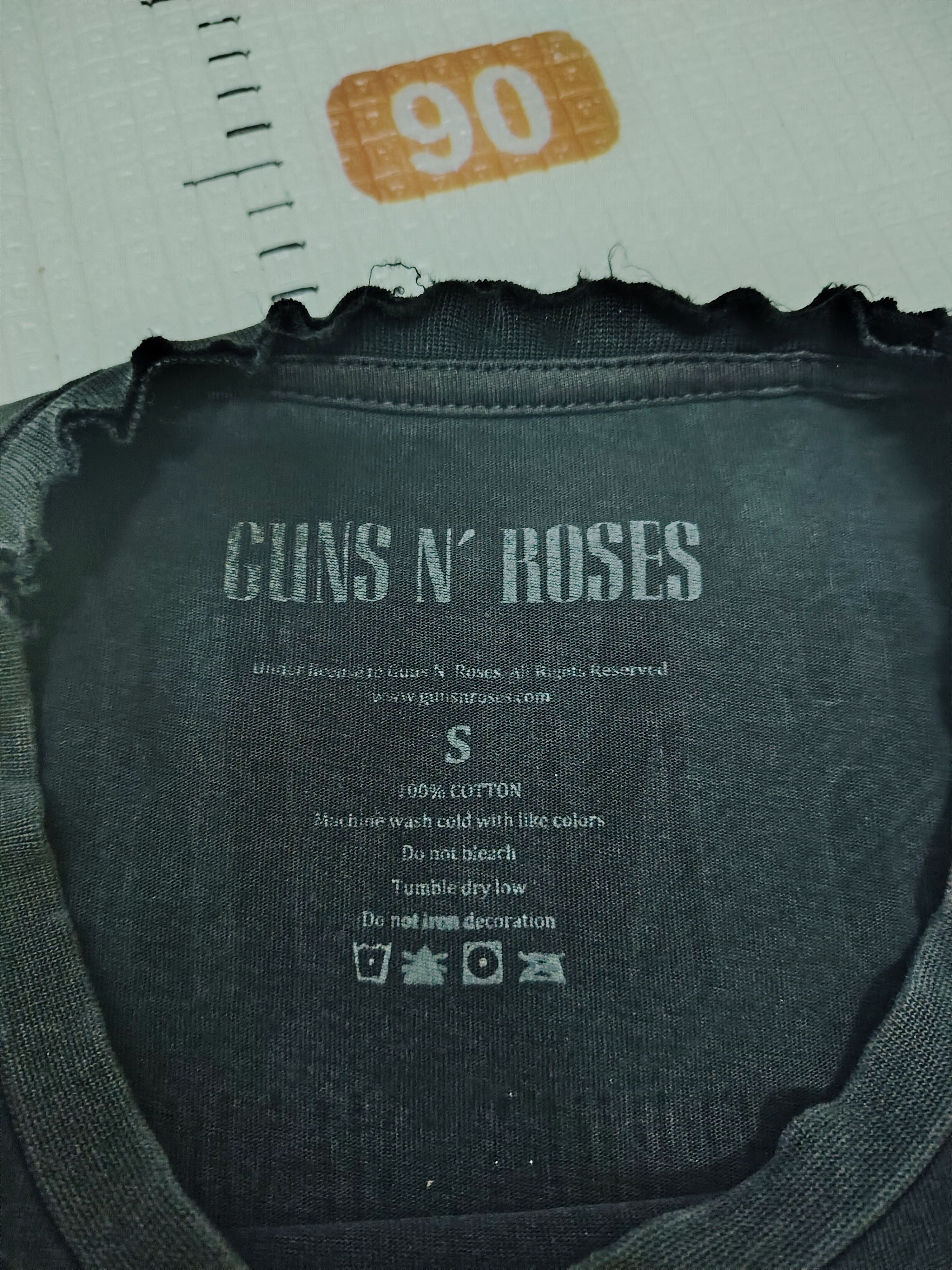 Guns N' Roses Vintage Distressed Guns N’ Roses Faded Black T-Shirt Size US S / EU 44-46 / 1 - 5 Thumbnail
