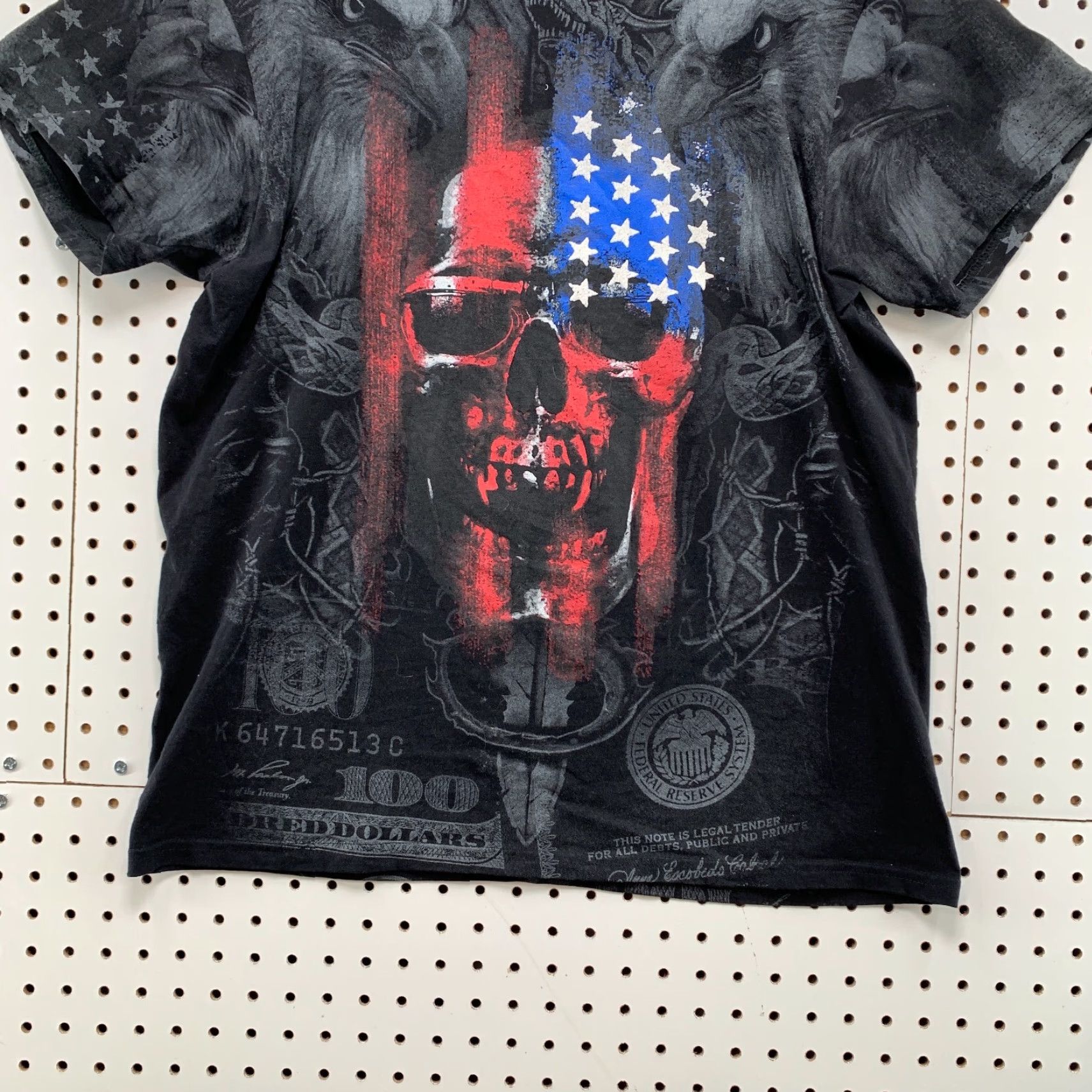 Vintage VINTAGE Y2K Buffalo Outdoors Graphic Print T-Shirt Men's L Black Skull USA Theme Size US L / EU 52-54 / 3 - 7 Thumbnail
