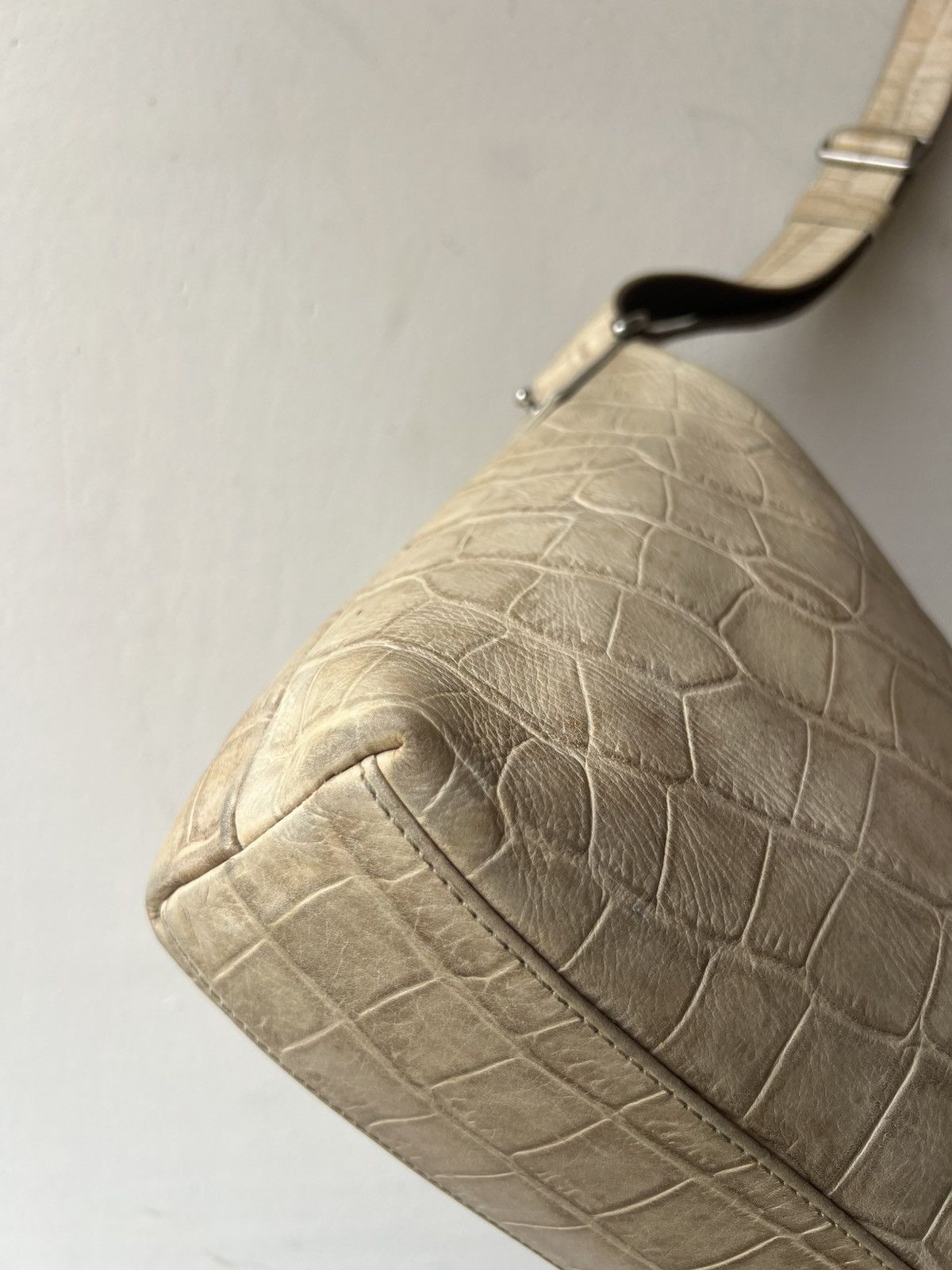 Leather COTO Japan Patina Embossed Crocodile All Leather Sling Bag Size ONE SIZE - 18 Thumbnail