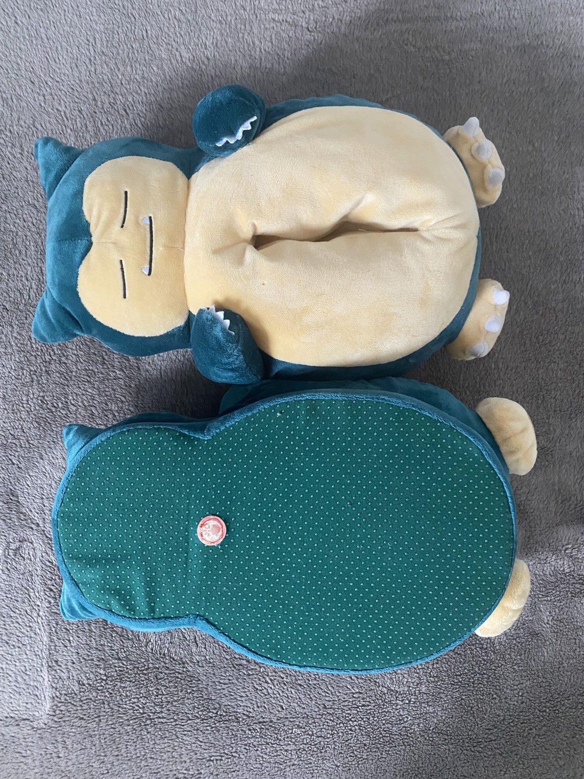Pokemon Snorlax slippers Size US 9.5 / EU 42-43 - 3 Thumbnail