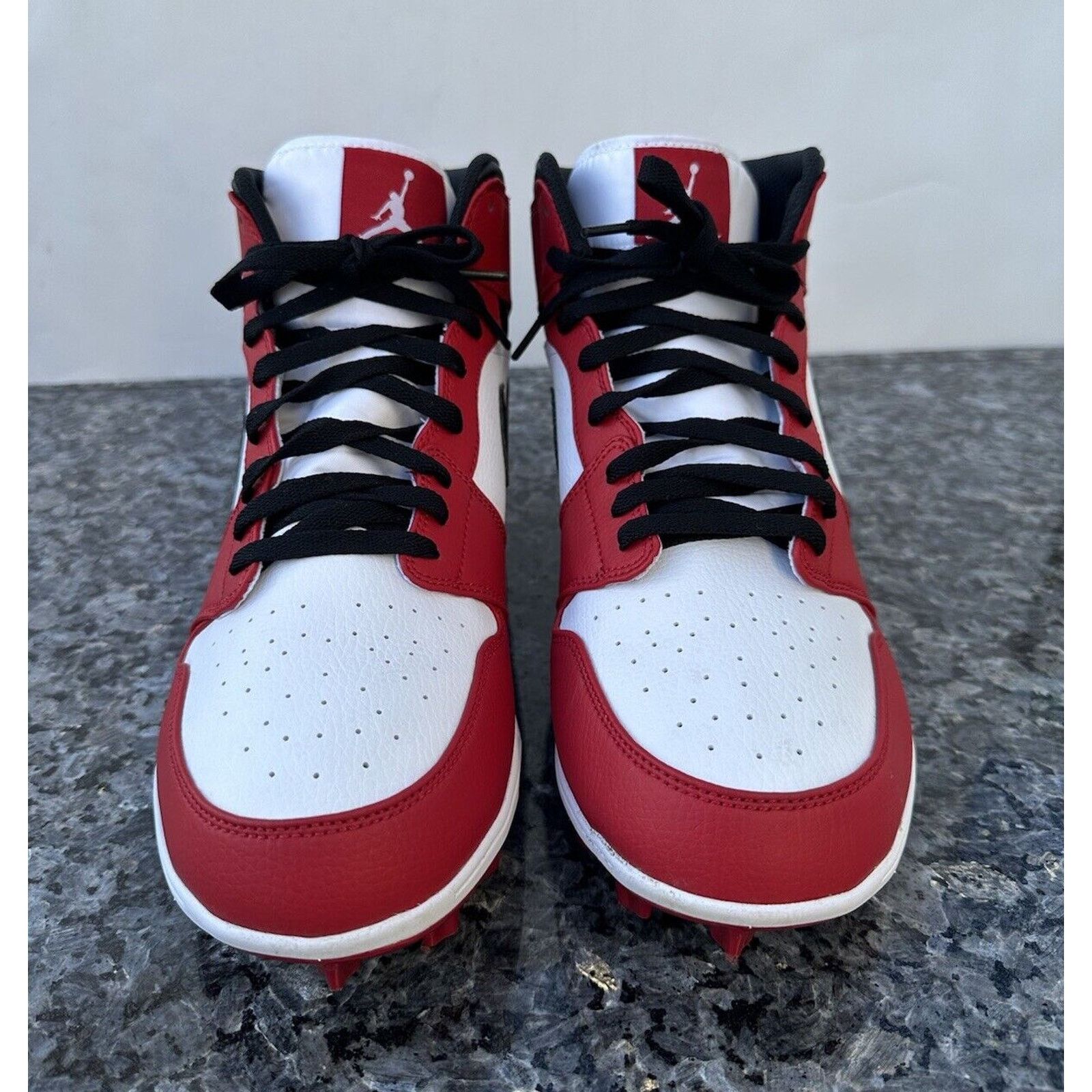 Jordan Brand × Nike Nike Air Jordan 1 Mid Chicago Football Cleats Men’s Size 12 Size US 12 / EU 45 - 3 Thumbnail