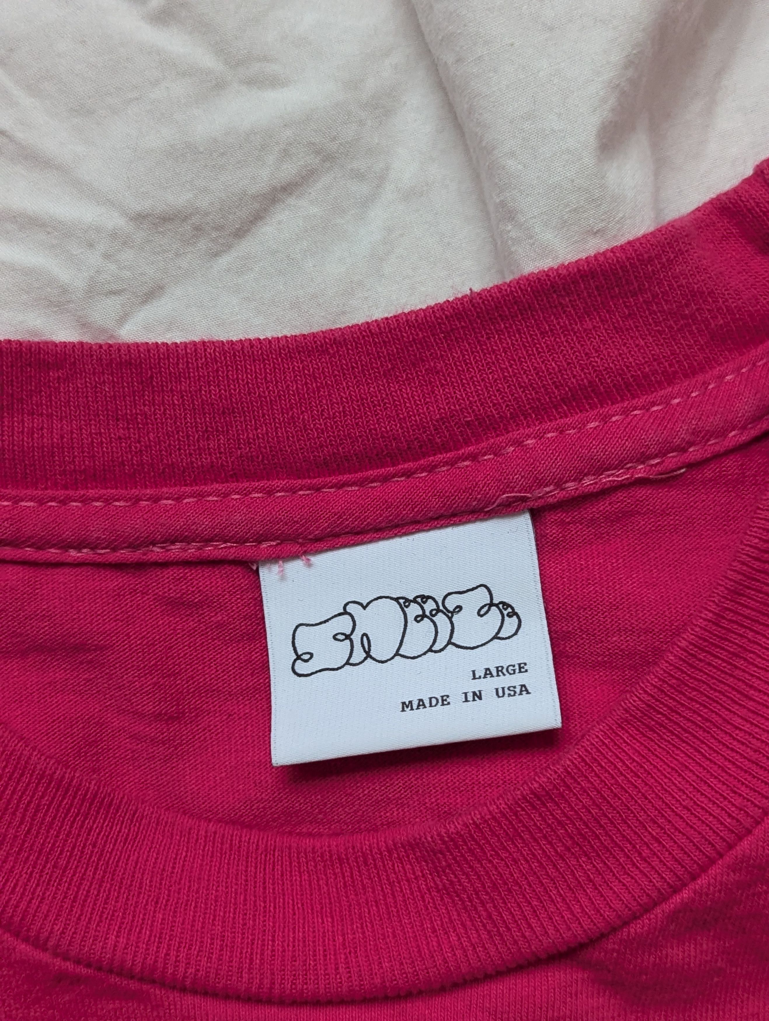 Sneeze Magazine Snneze mag logo tee (hot pink) Size US L / EU 52-54 / 3 - 2 Thumbnail