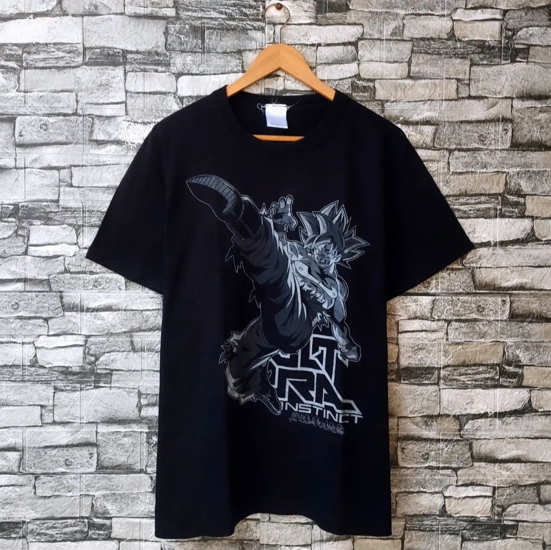 Anime Vintage Cospa Dragon BallZ Goku Ultra Instinc Tshirt Black Size US L / EU 52-54 / 3 - 1 Thumbnail