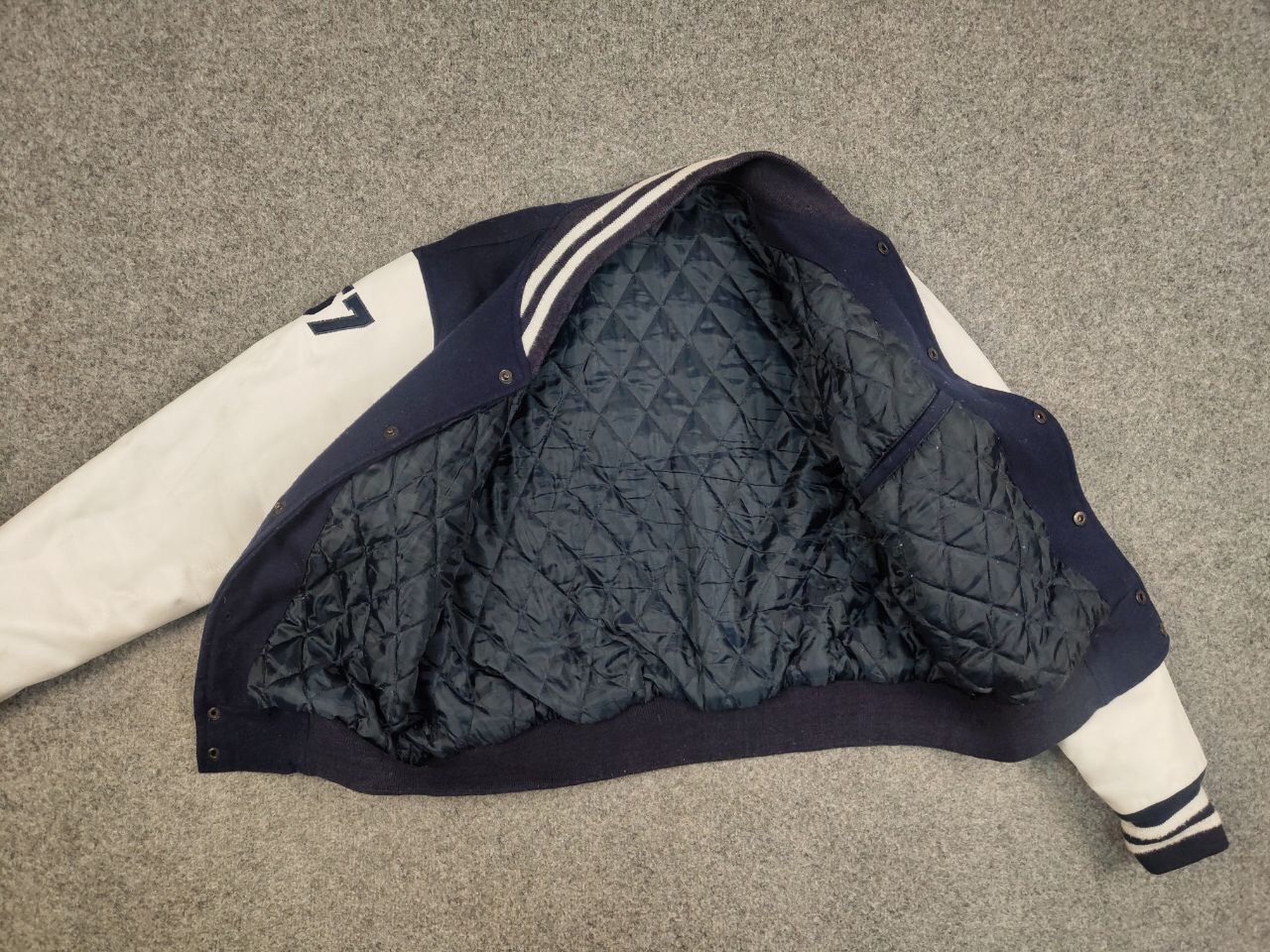 Vintage Vintage 90's Varsity Letterman Dark Blue Wool Bomber Jacket Size US M / EU 48-50 / 2 - 12 Thumbnail