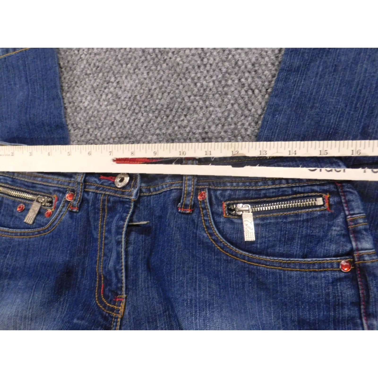 Ecko Unltd. Ecko Unltd. Jeans Women 7 Blue Capri Denim Straight Slim Stretch Zip Modern Regular 30in Waist Inseam 22in Size 28" / US 6 / IT 42 - 2 Thumbnail