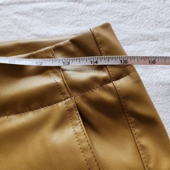 Designer a new day faux leather Sz. 6 pants Size 28" / US 6 / IT 42 - 7 Thumbnail