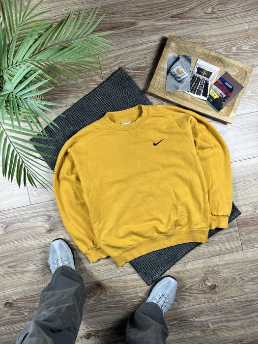 Vintage yellow nike online crewneck