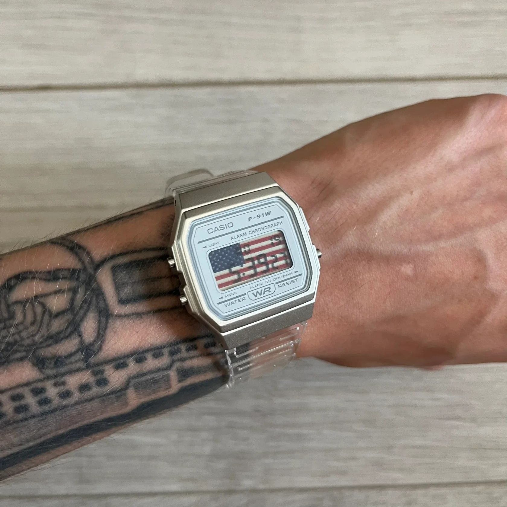 Casio × Japanese Brand × Vintage Casio ME-100 META psychedelia