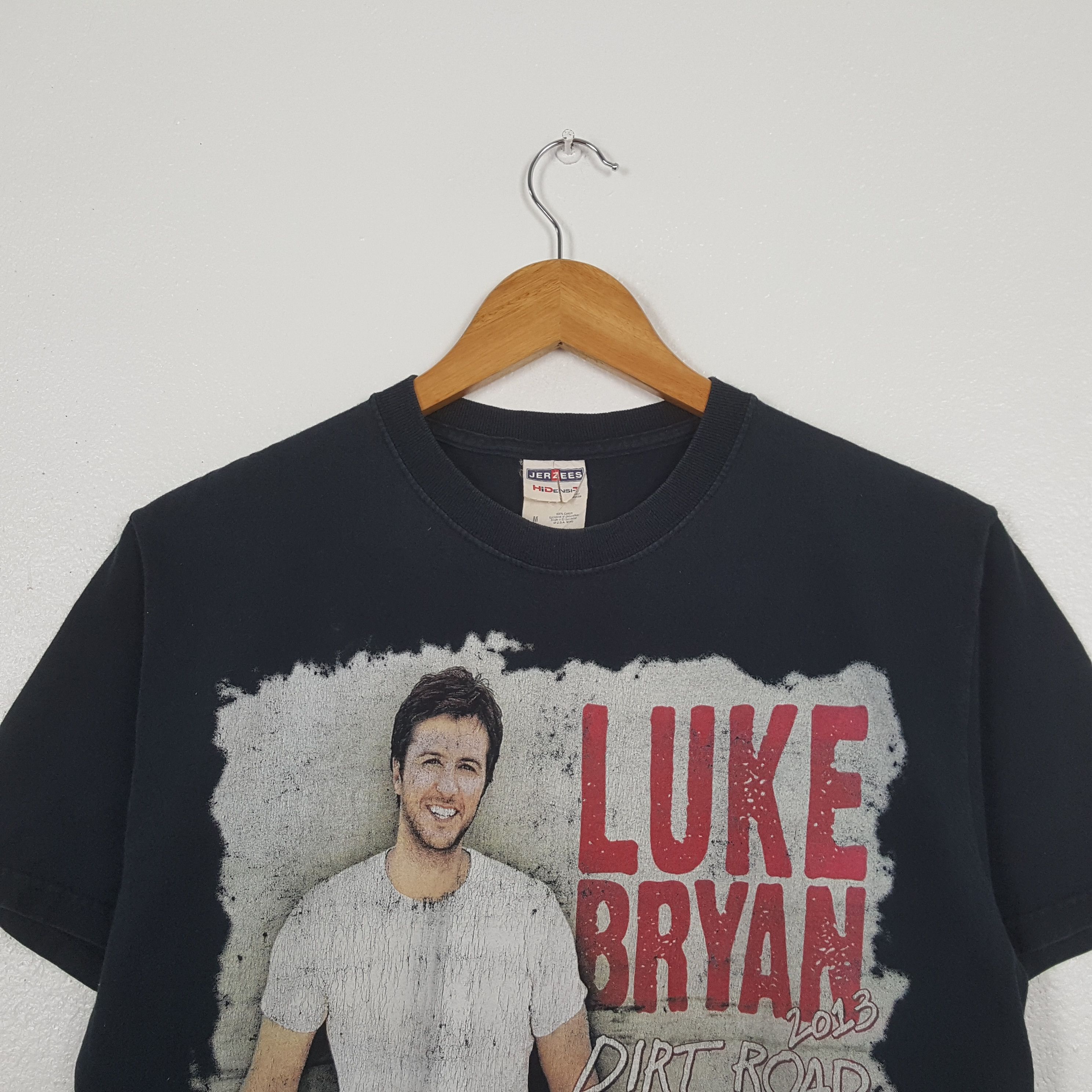 Band Tees Vintage Luke Bryan American Singer T-Shirt C319N40 Size US M / EU 48-50 / 2 - 2 Thumbnail