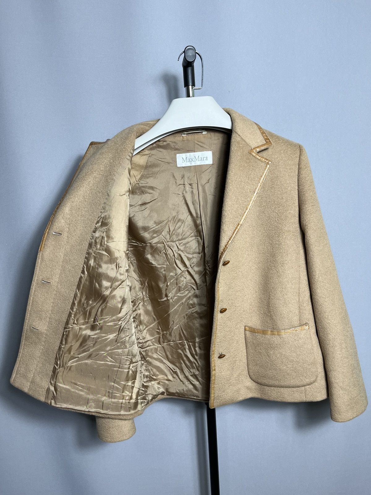 Max Mara max mara camello jacket blazer brown beige woman coat Size L / US 10 / IT 46 - 8 Thumbnail