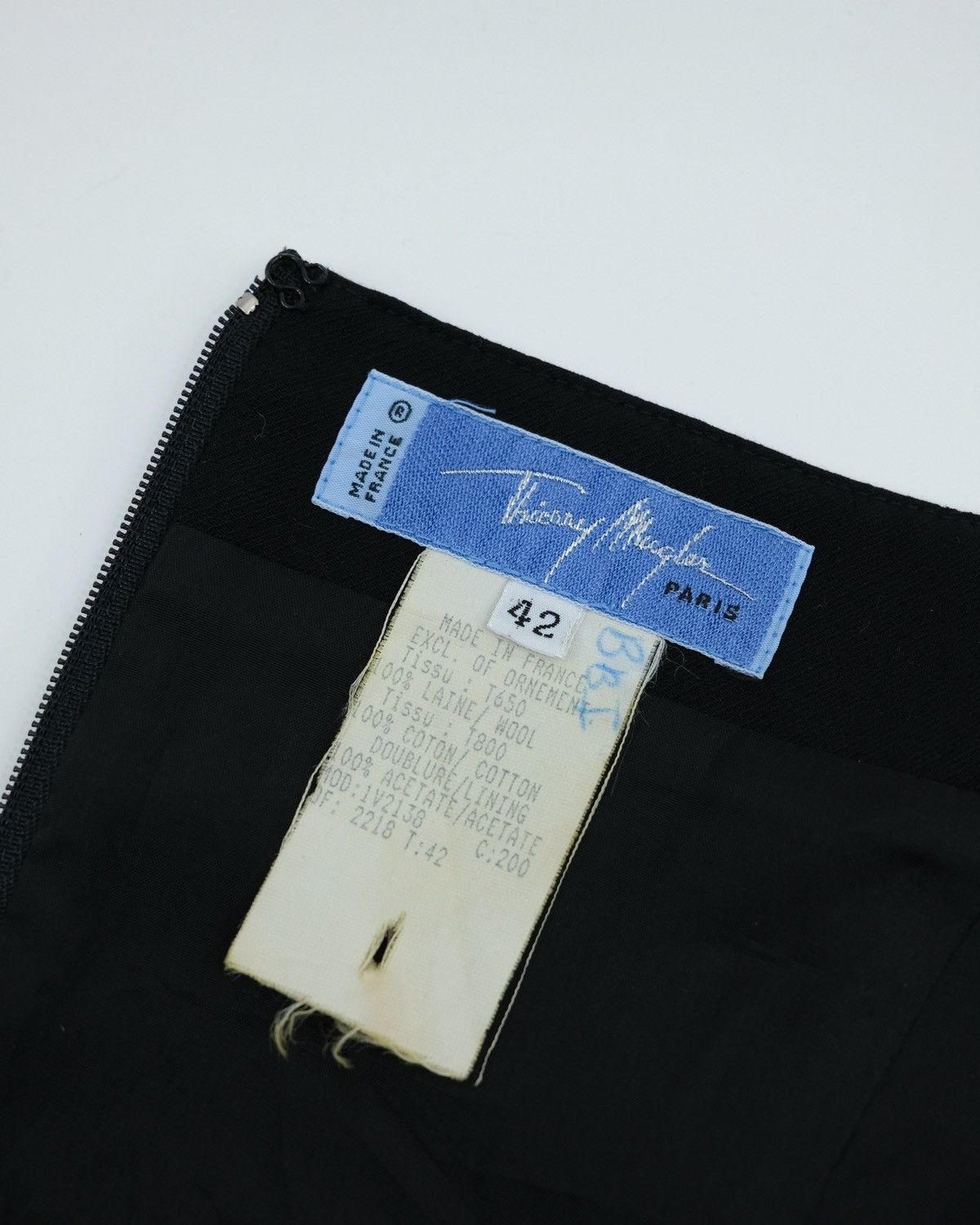 Thierry Mugler F/W 1998 Thierry Mugler Runway Velvet Trim Halter Hourglass Size M / US 6-8 / IT 42-44 - 5 Thumbnail