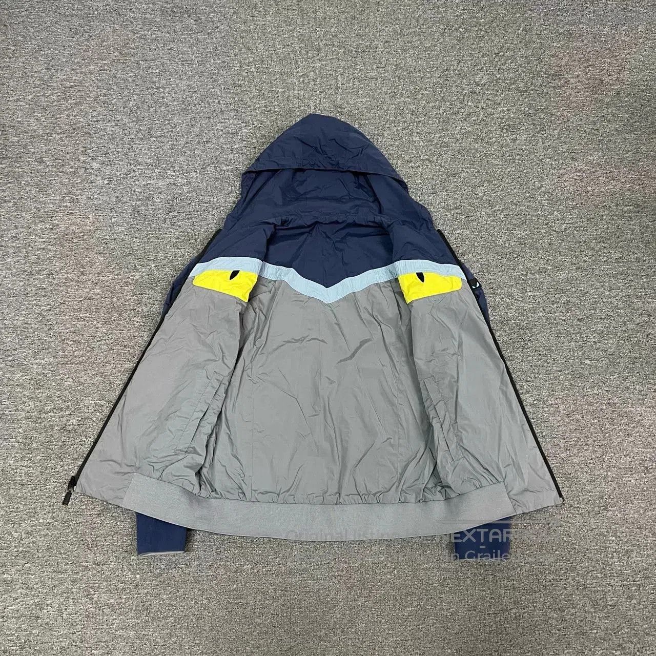 Fendi Fendi Reversible Hooded Windbreaker Jacket. Size US M / EU 48-50 / 2 - 1 Thumbnail