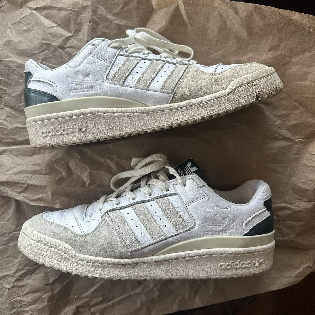 Adidas × Kith Kith x Adidas Forum Low Size US 10.5 / EU 43-44 - 1 Thumbnail
