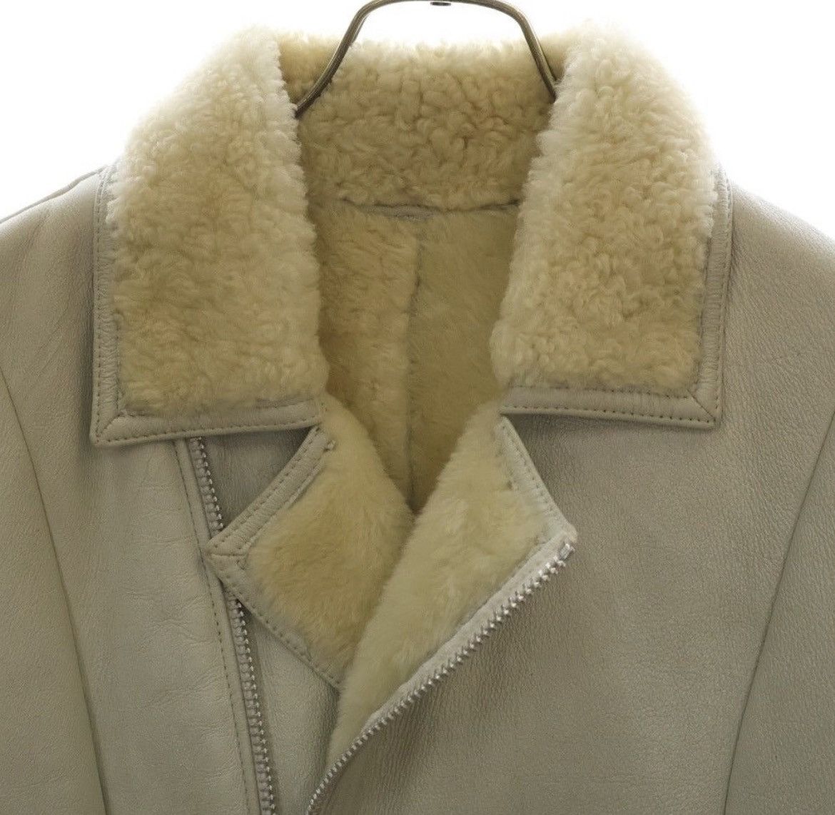 Chrome Hearts Chrome Hearts Mouton Heart Dagger Jacket White Size US M / EU 48-50 / 2 - 3 Thumbnail