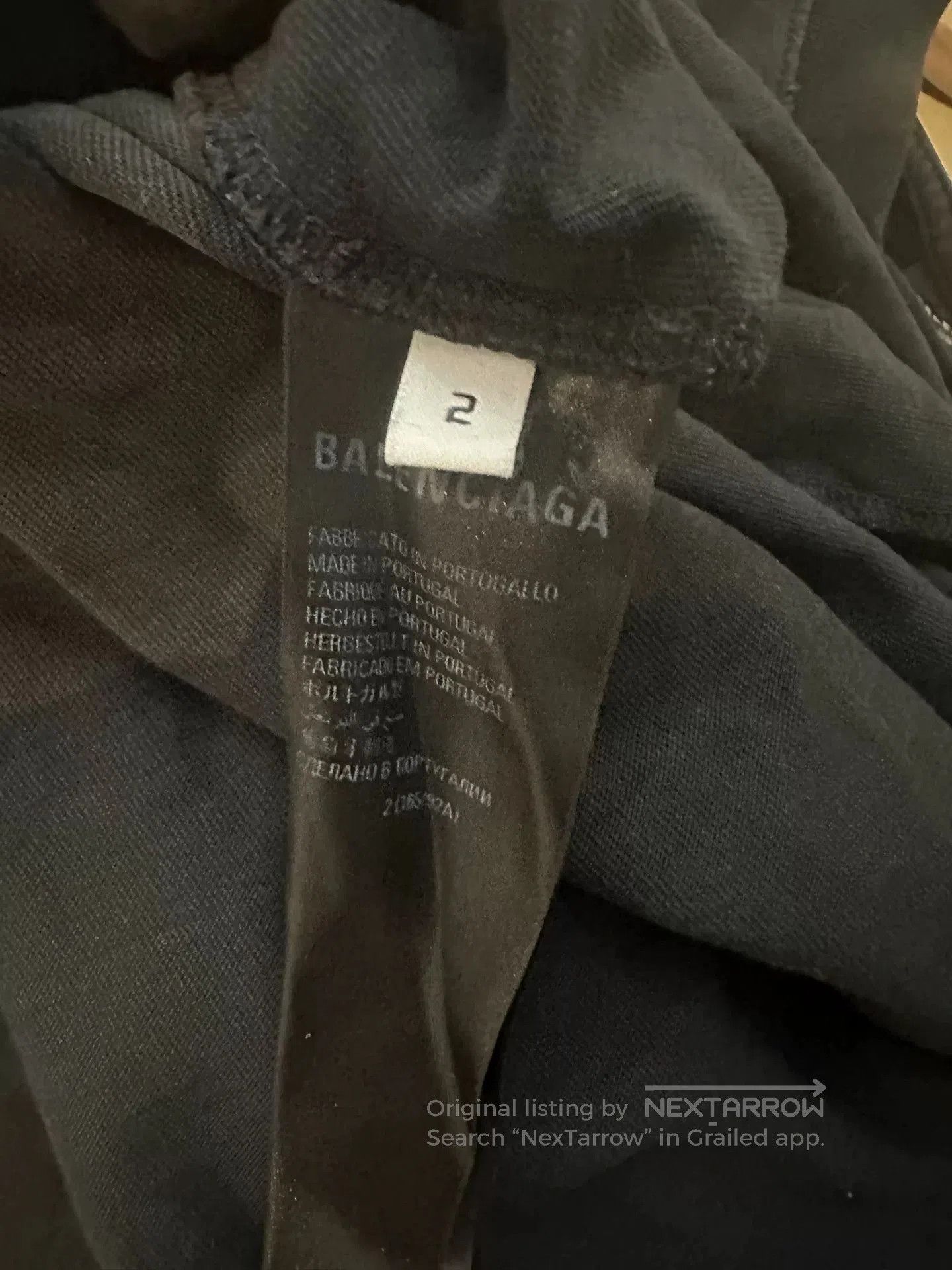 Balenciaga Balenciaga Be Different Apple Logo Short Sleeve Tee. Size US M / EU 48-50 / 2 - 4 Thumbnail