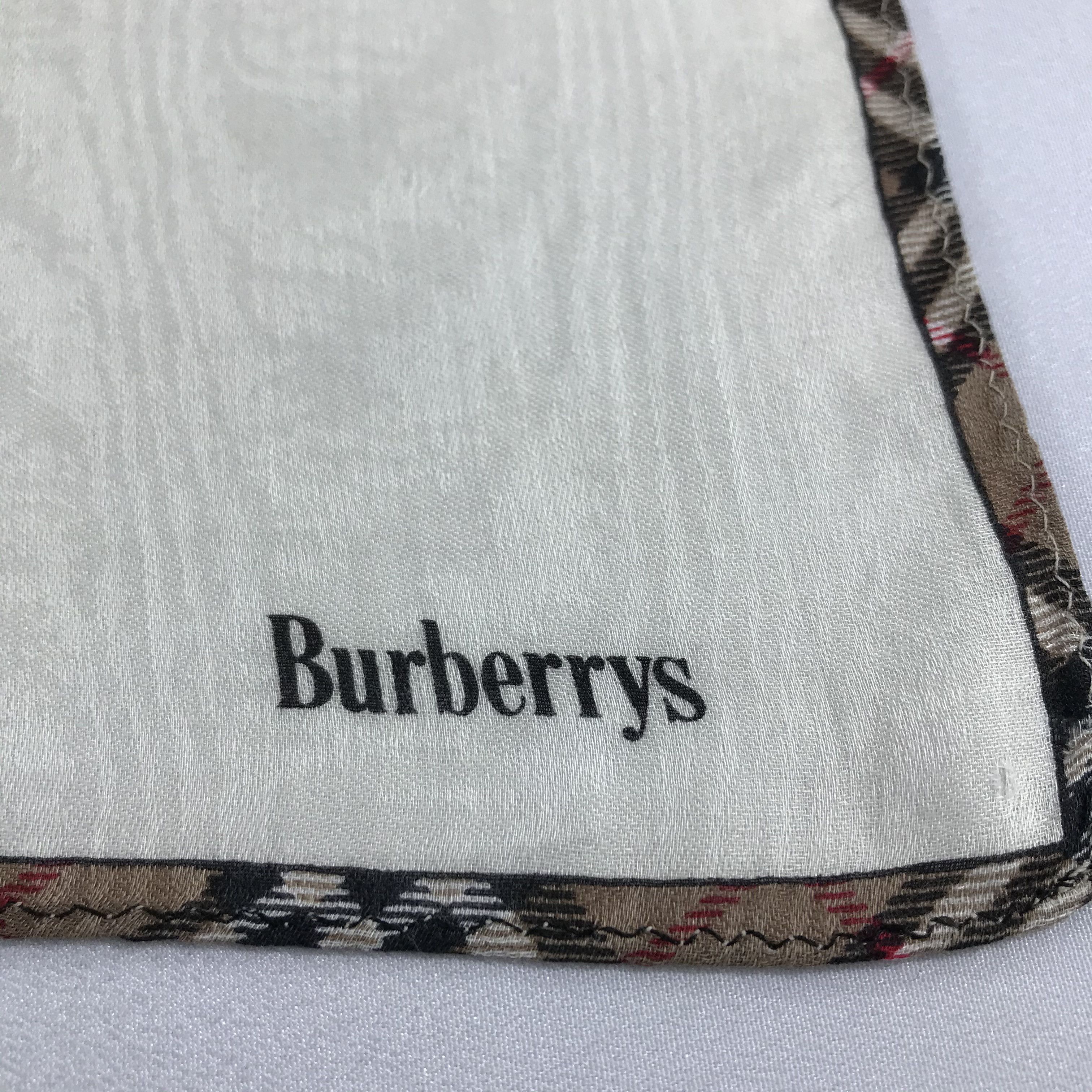Burberry Burberrys Handkerchief Neckerchief Bandana H1049 Size ONE SIZE - 3 Thumbnail