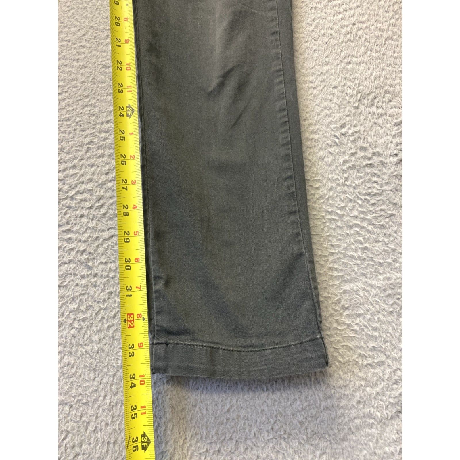 Uniqlo Uniqlo Stretch Chino Pants Men Slim Fit 31 x 34 Gray Flat Front_zip Stretch Casual Formal City Preppy Mens Size US 31 - 4 Thumbnail