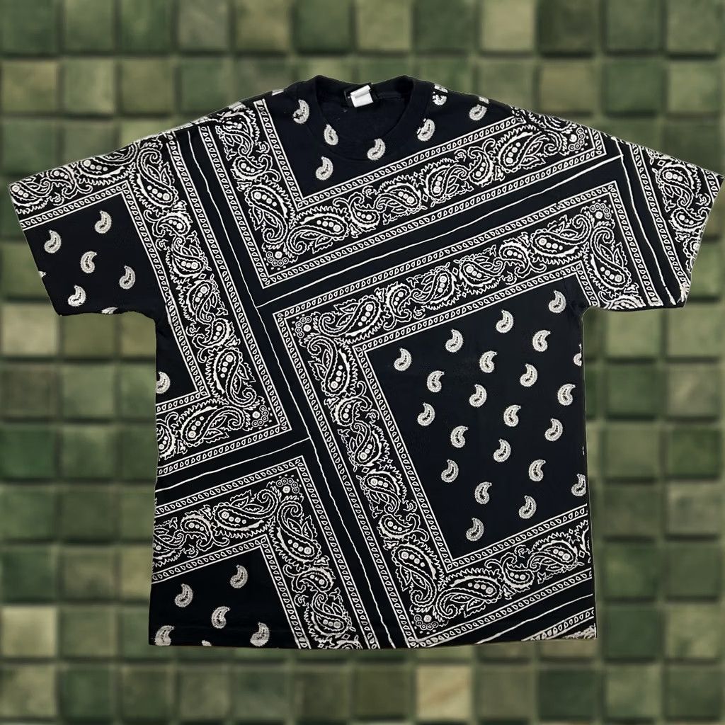Vintage VINTAGE Hybrid T Shirt Mens XL Black Paisley Bandana Skater Grunge 00s Size US XL / EU 56 / 4 - 1 Thumbnail