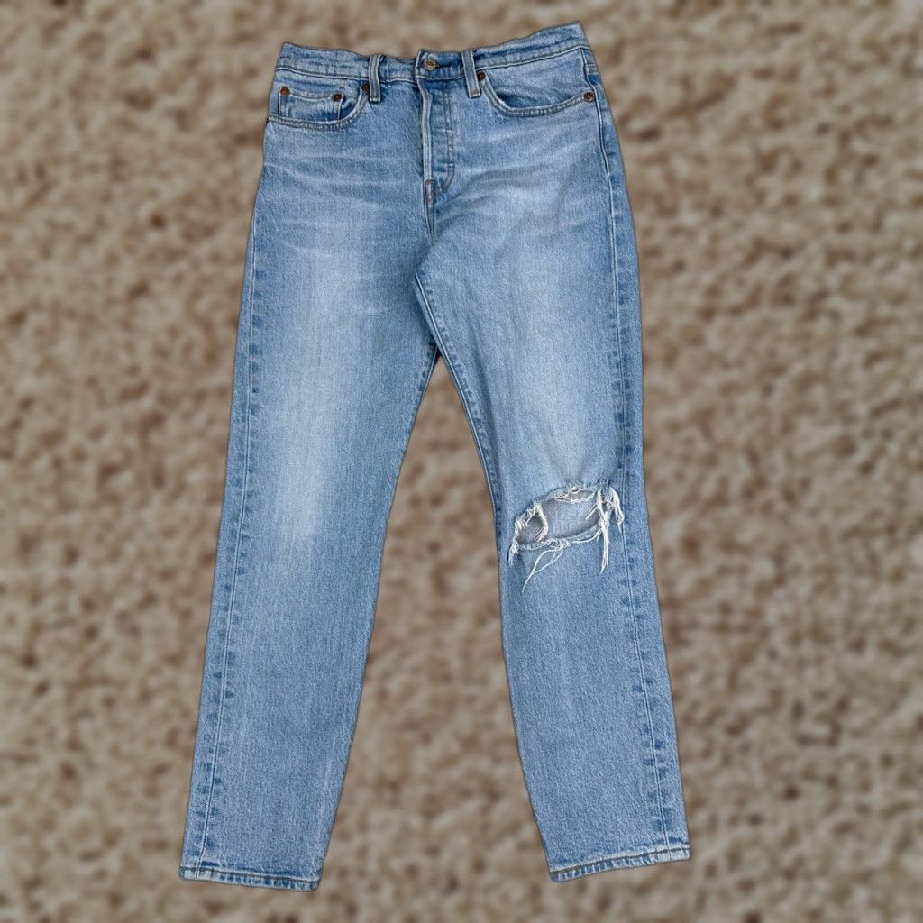 Levi's Levi's Jeans Womens 27 Blue Denim Wedgie Fit Regular Mid 26 Inseam Distressed Stretch 5-Pocket Cotton Button Zipper Denim Jeans Vintage Retro Size 27" / US 4 / IT 40 - 1 Thumbnail