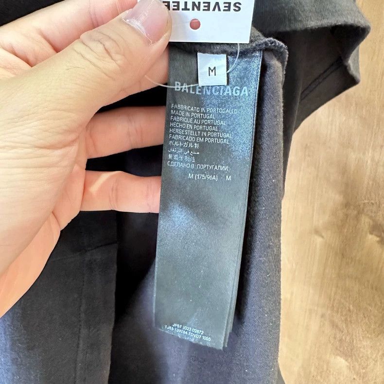 Balenciaga Balenciaga Black chest refrigerator with short sleeves Size US M / EU 48-50 / 2 - 6 Thumbnail