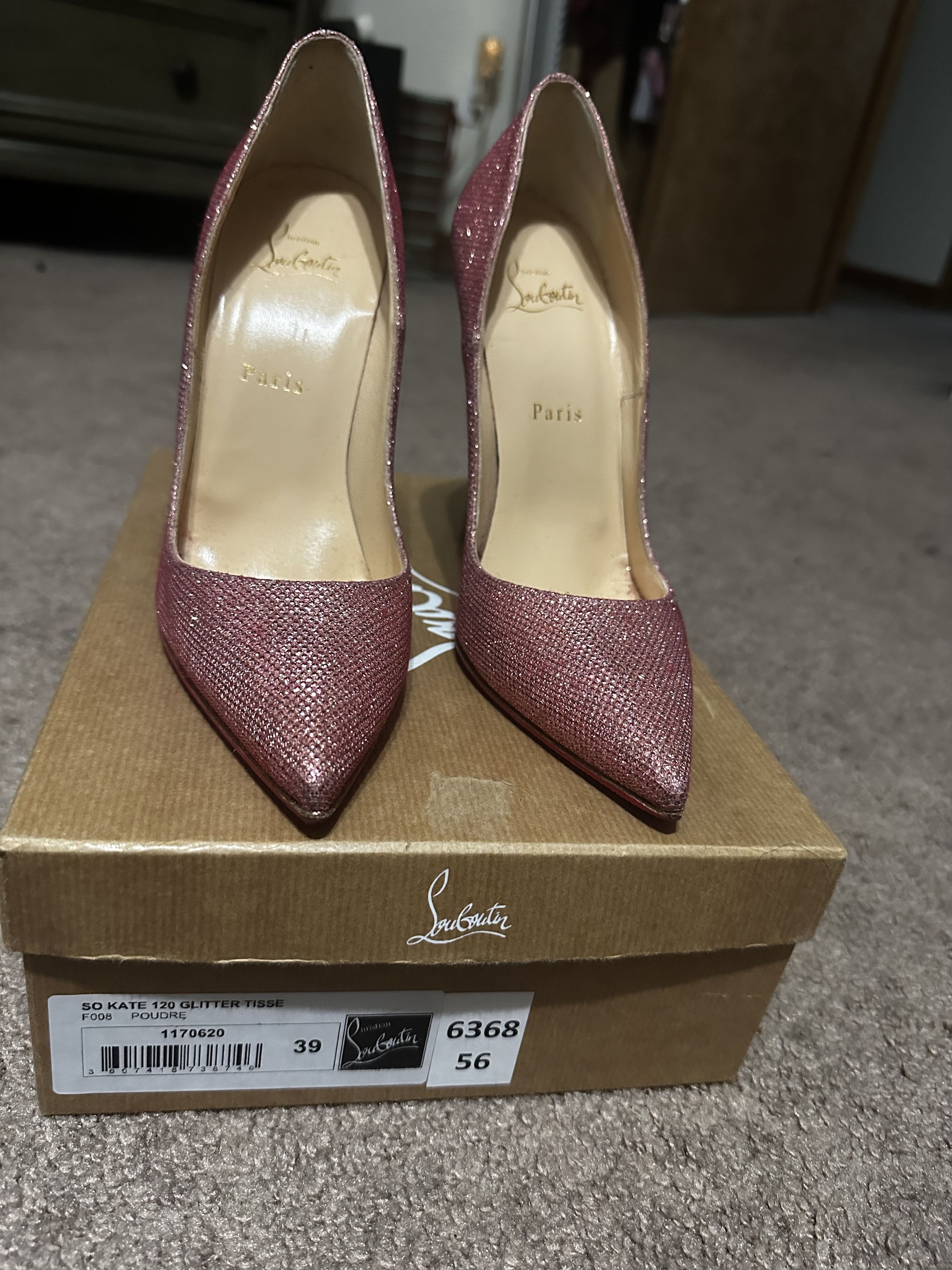 Pink sparkly louboutin deals