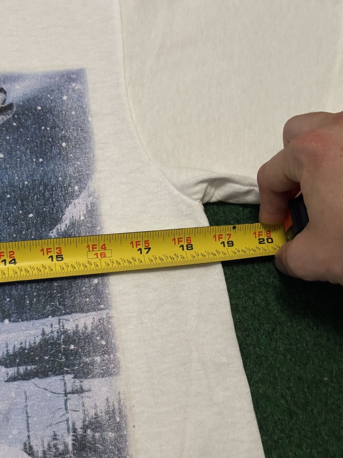 Other Vintage 90s Lone Wolf Winter Snow Tall Animal Print T Shirt Size US M / EU 48-50 / 2 - 6 Thumbnail