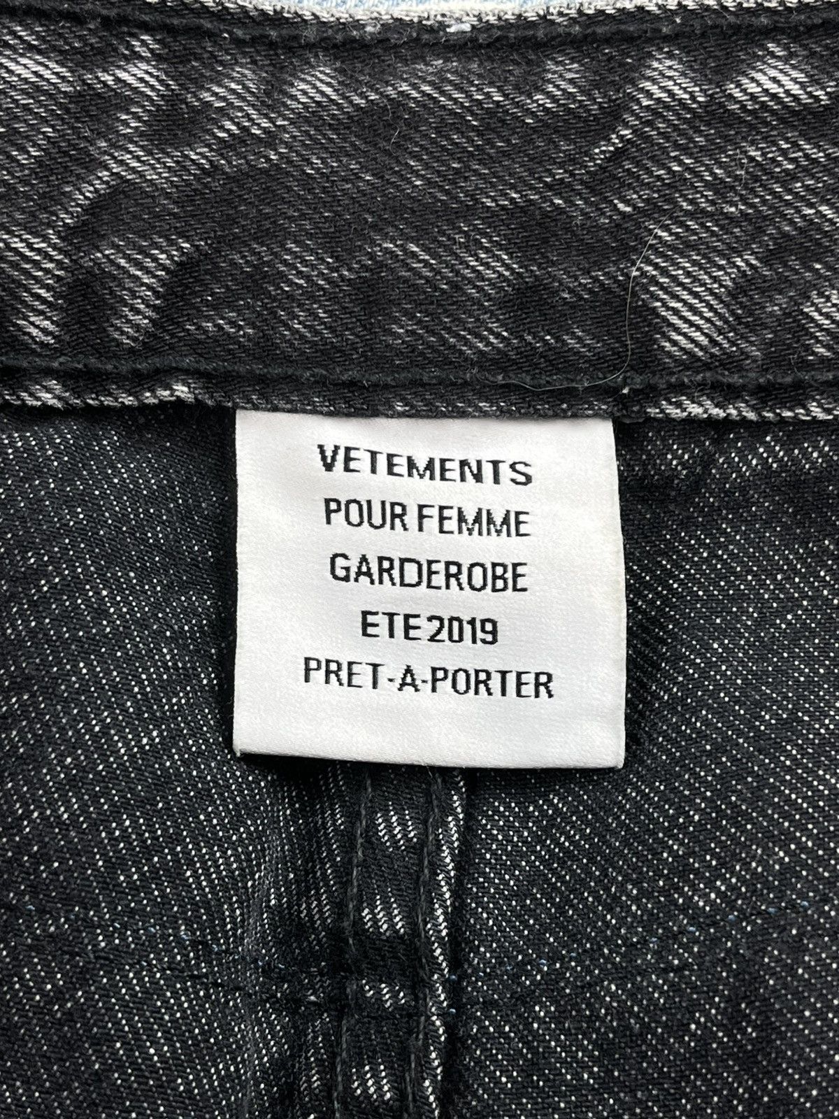 Levi's × Vetements SS19 Vetements Reworked Distressed Levi’s Denim Jeans Size US 28 / EU 44 - 9 Thumbnail